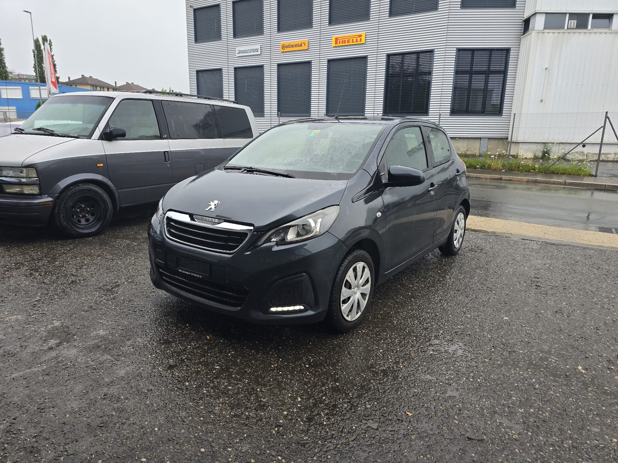 PEUGEOT 108 1.0 VTi Active Top