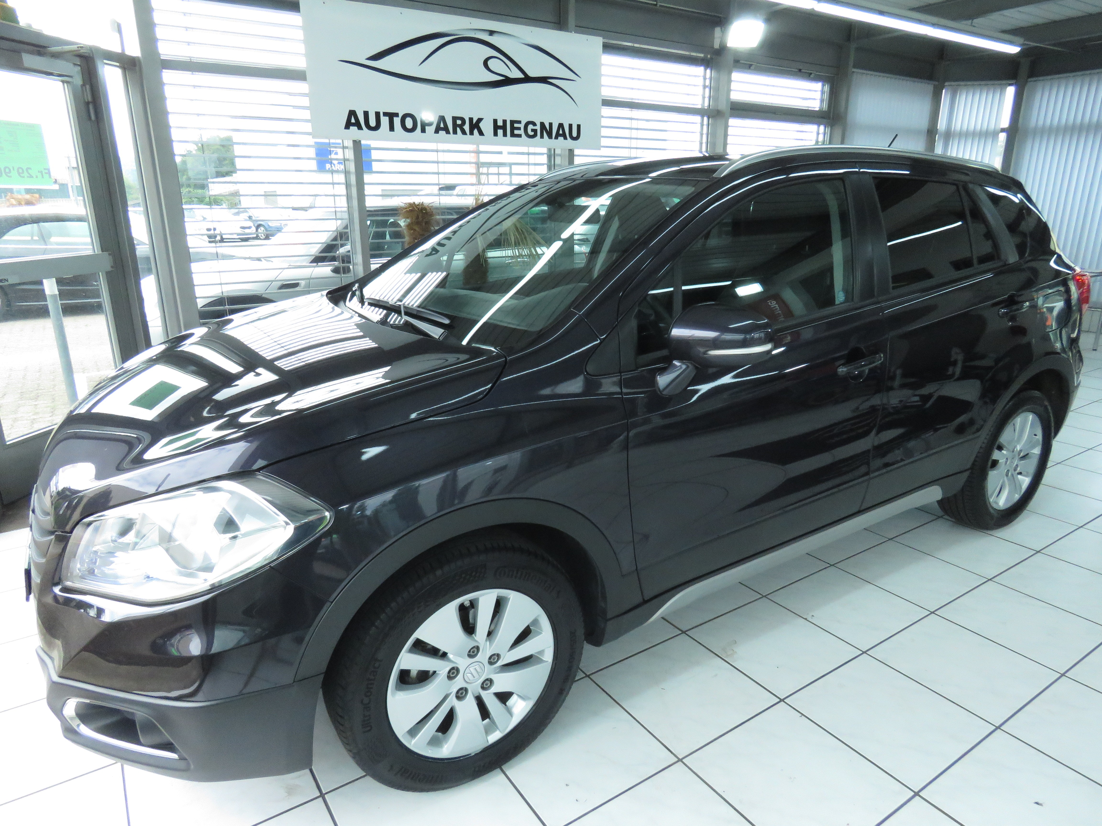 SUZUKI SX4 S-Cross 1.6 16V Sergio Cellano 4WD CVT7 (Automat)