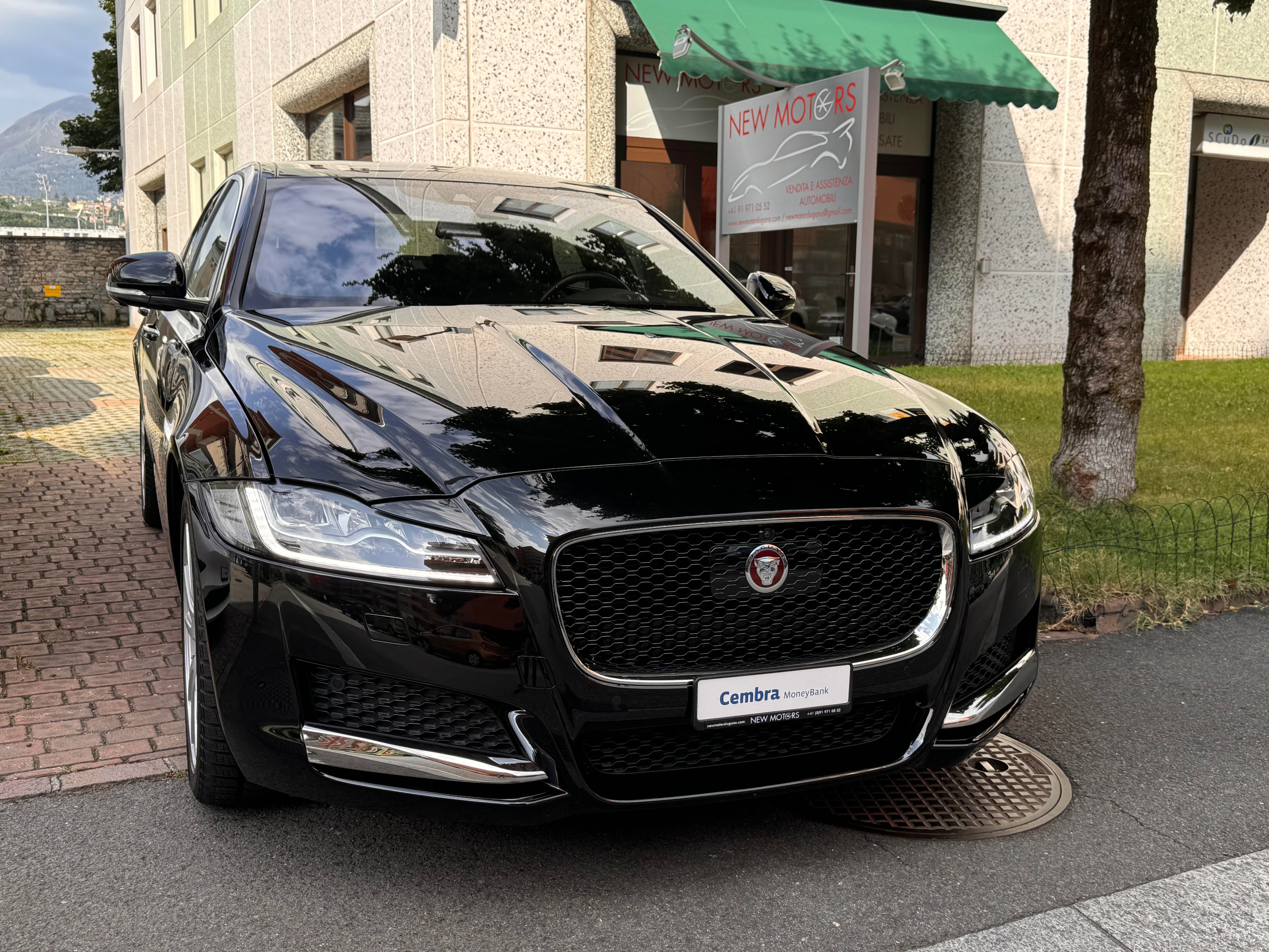 JAGUAR XF 20d Prestige AWD Automatic