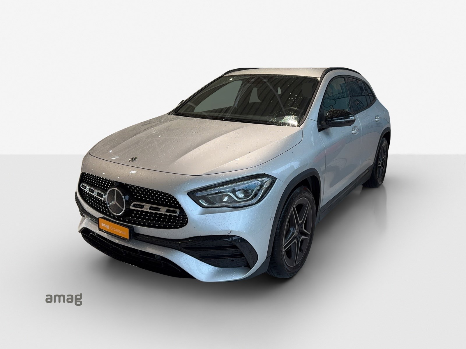 MERCEDES-BENZ GLA 200d 4Matic AMG Line 8G-DCT