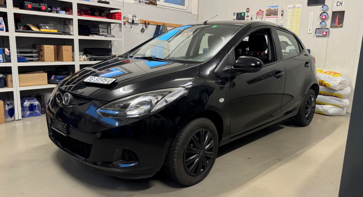 MAZDA 2 1.3i 16V Exclusive