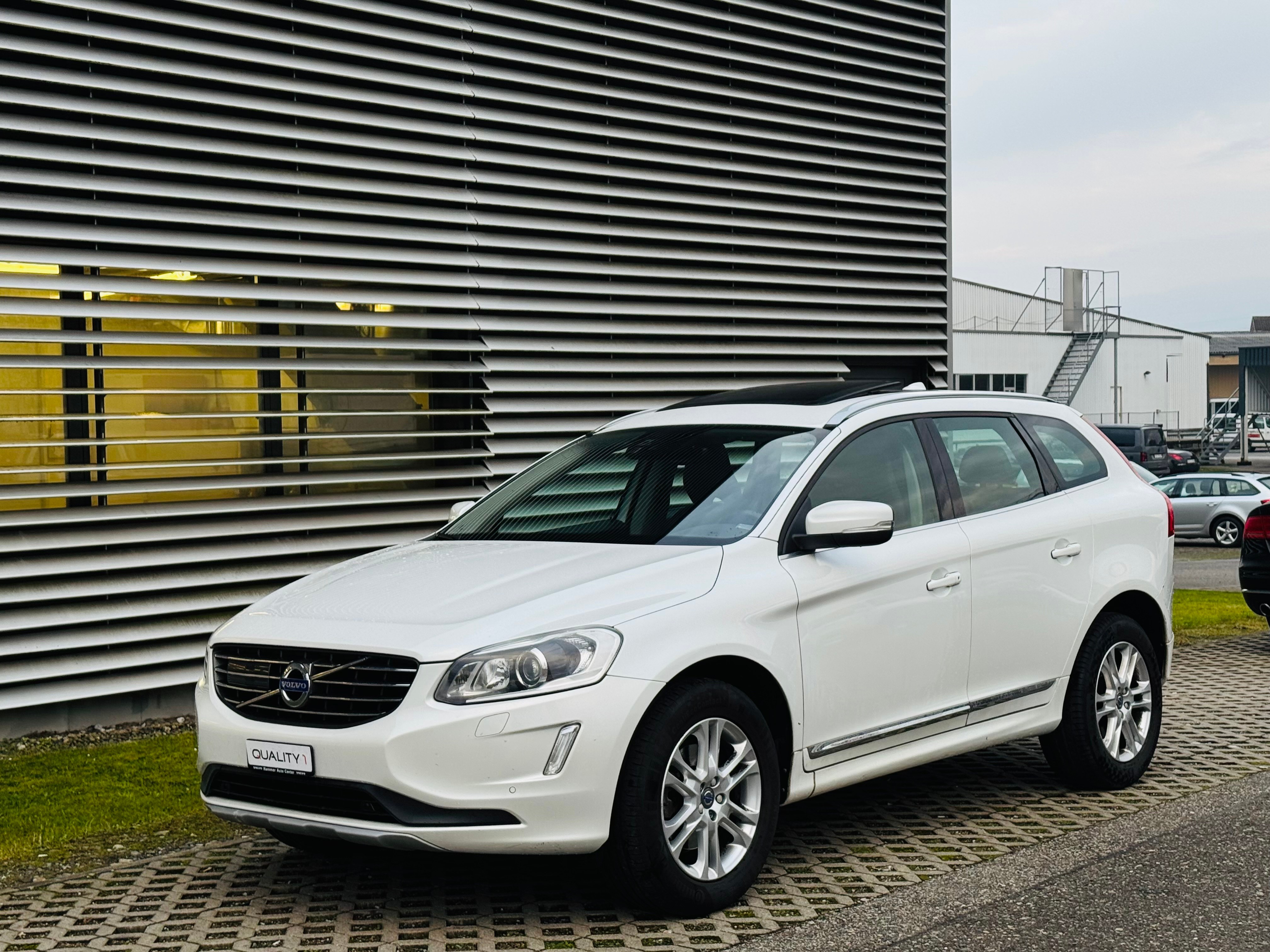 VOLVO XC60 D5 AWD Summum Geartronic