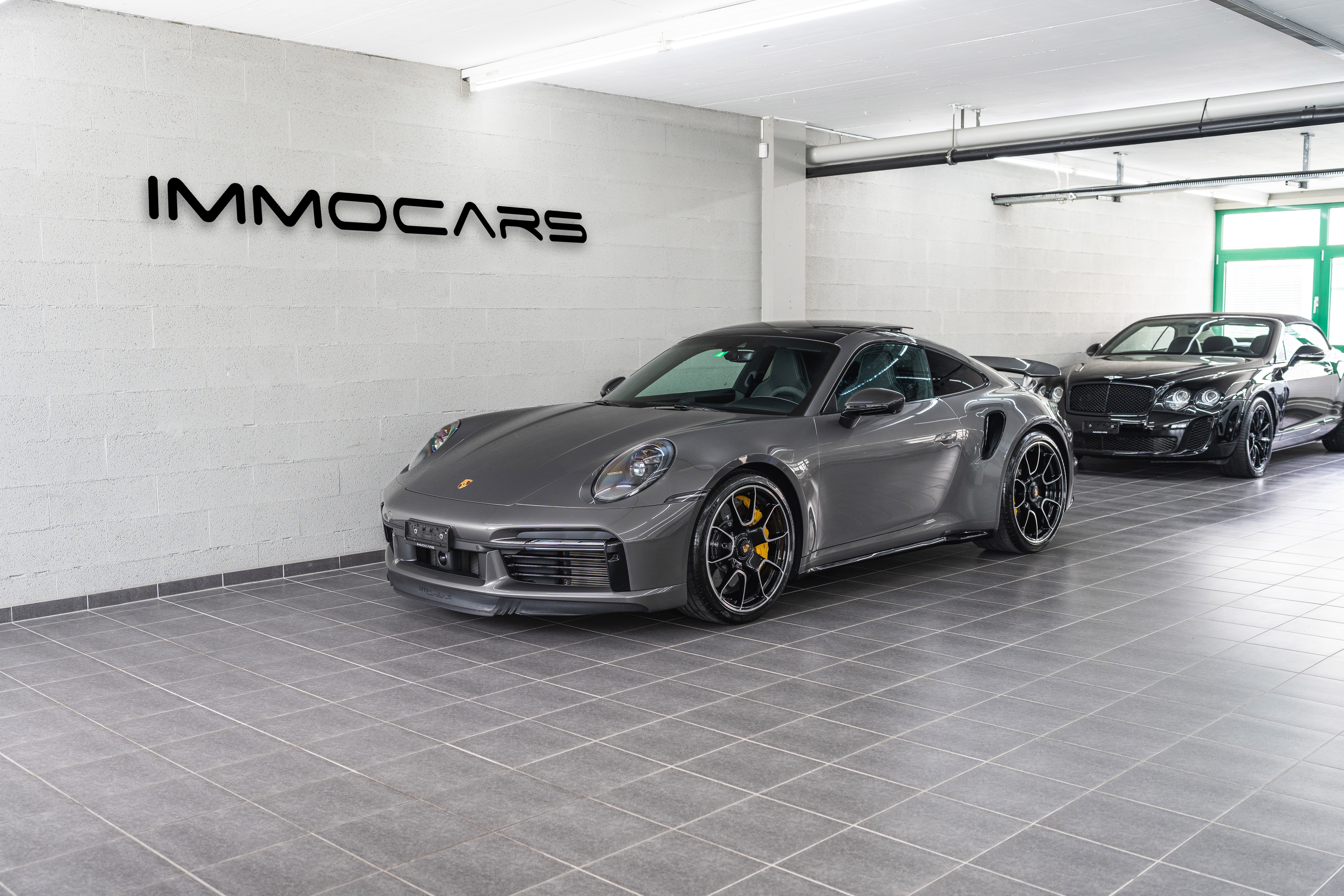 PORSCHE 911 Turbo S PDK