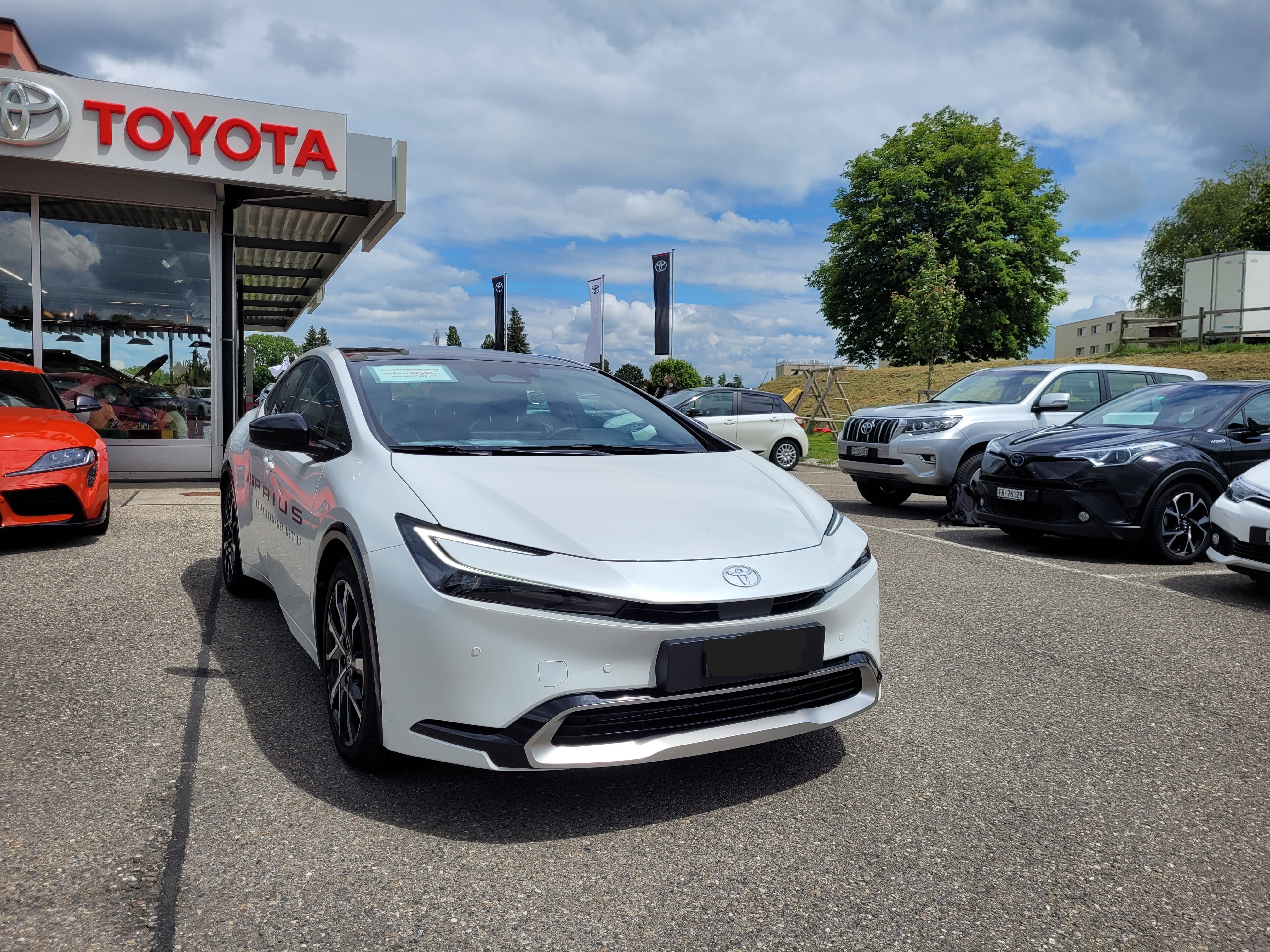 TOYOTA Prius 2.0 VVT-i Plug-in Hybrid Style