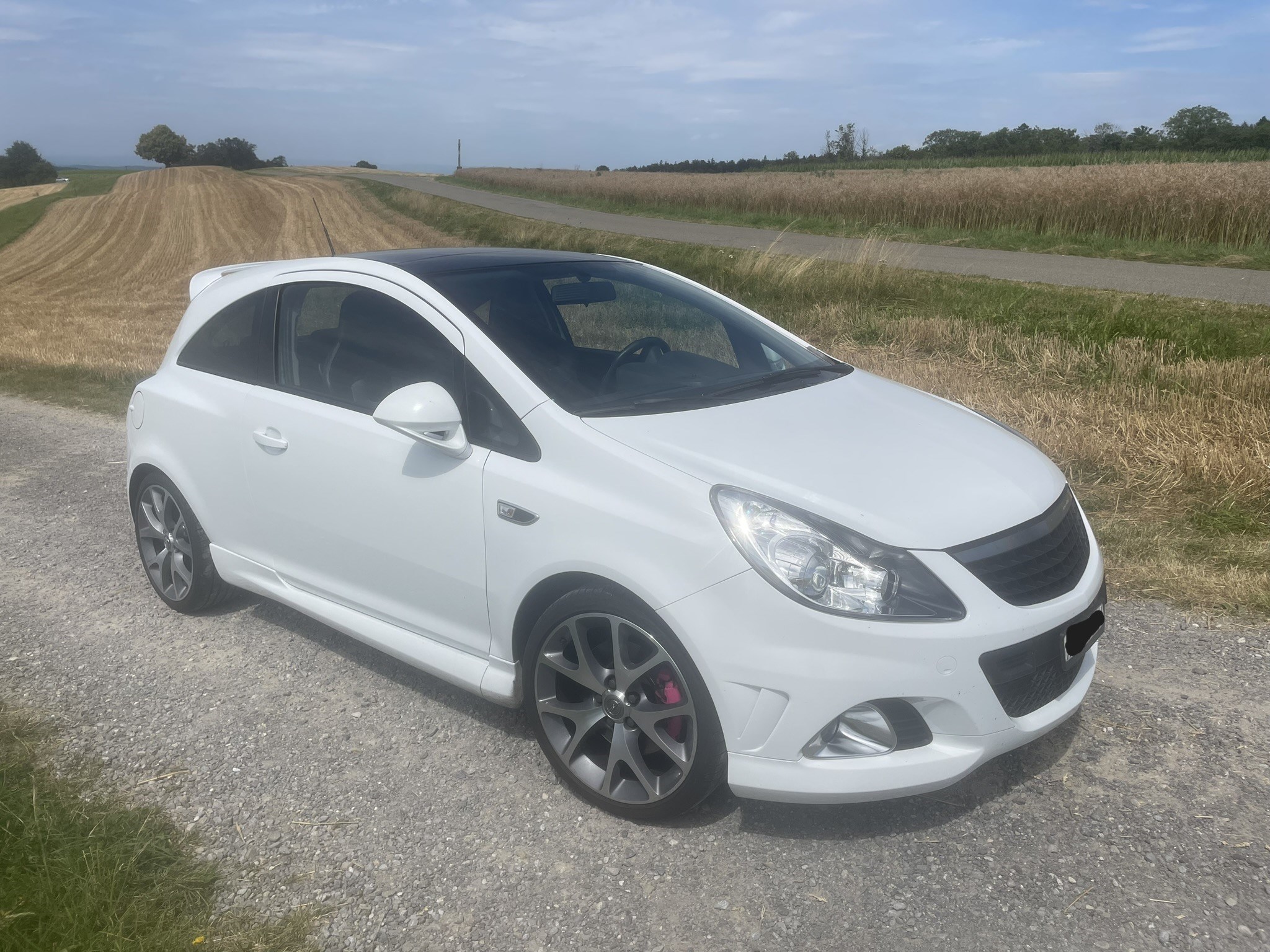 OPEL Corsa 1.6 Turbo OPC