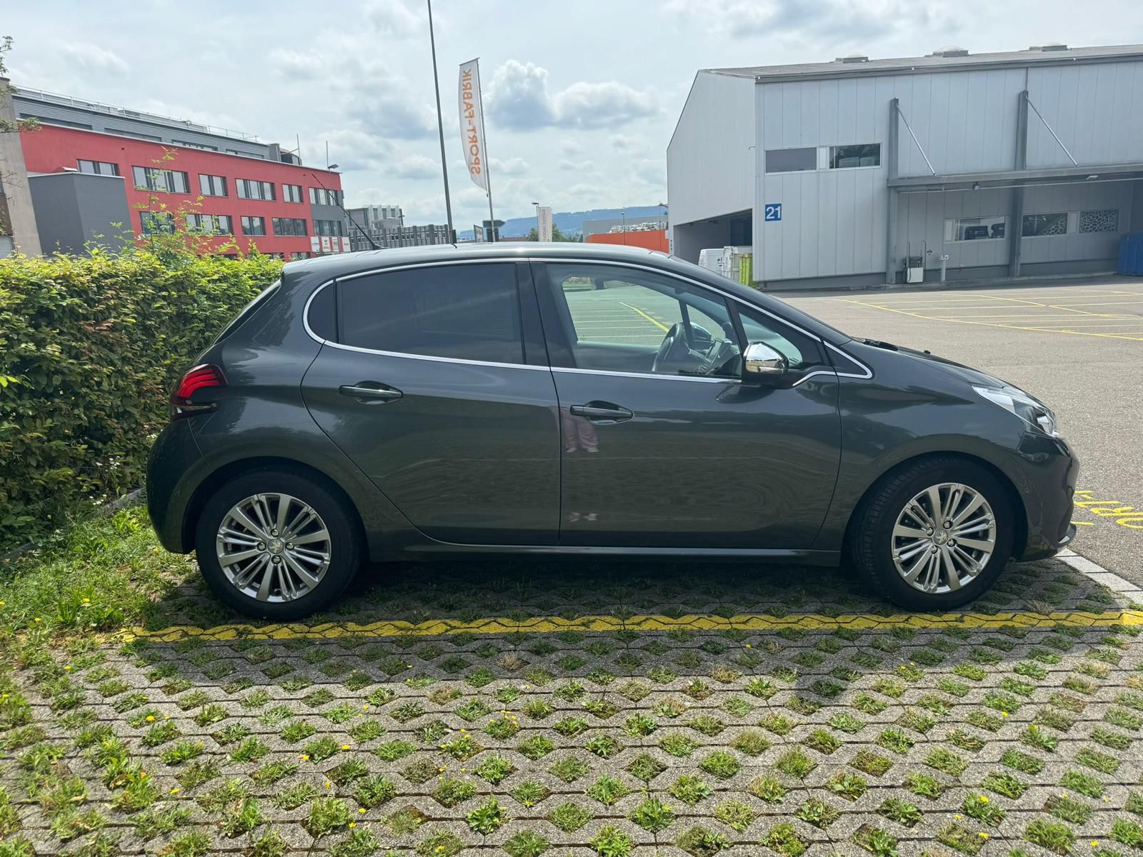 PEUGEOT 208 1.2 PureTech Active EAT6