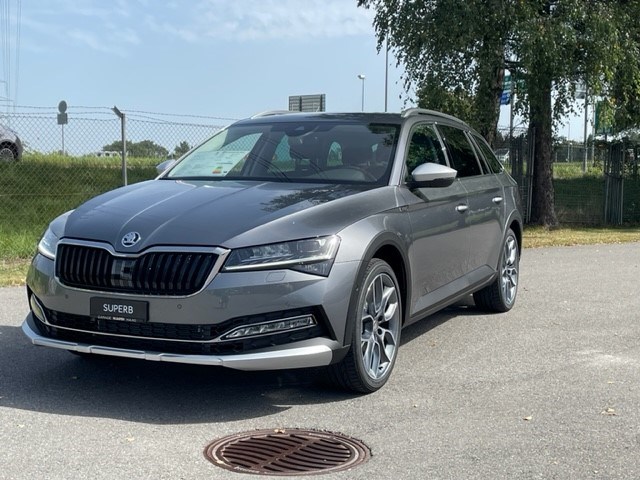 SKODA Superb 2.0 TSI Scout 4x4 DSG