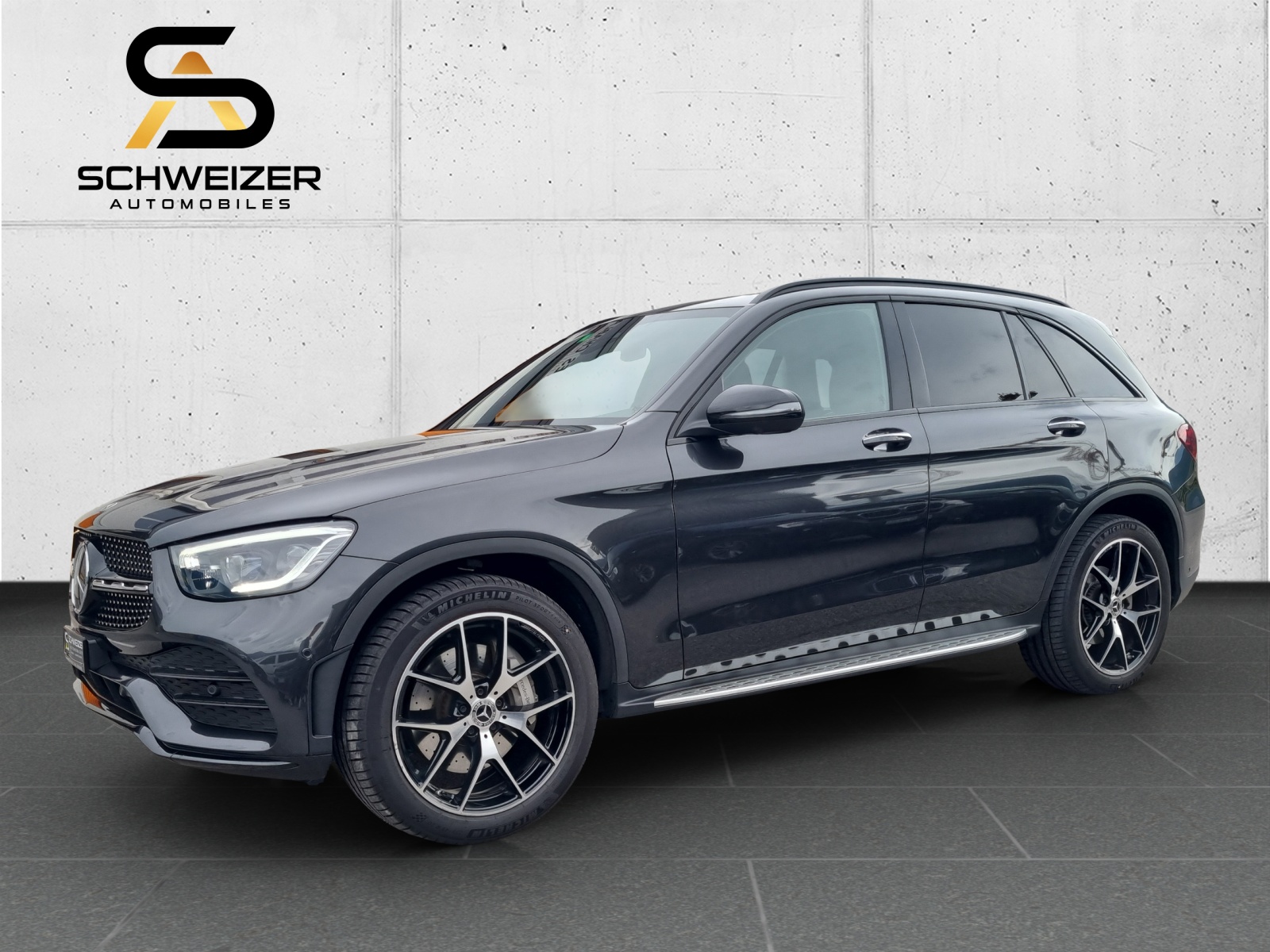 MERCEDES-BENZ GLC 300 AMG Line 4Matic 9G-Tronic