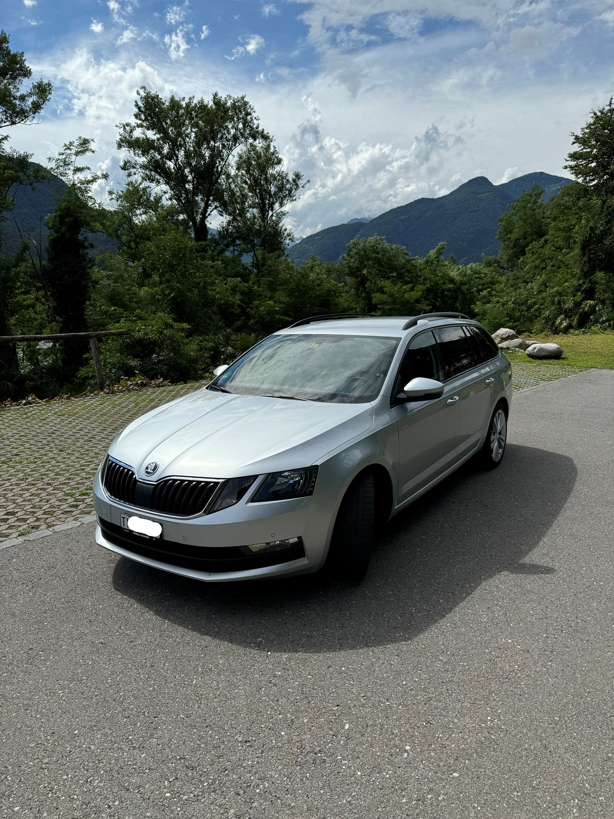 SKODA Octavia Combi 2.0 TDI Ambition 4x4