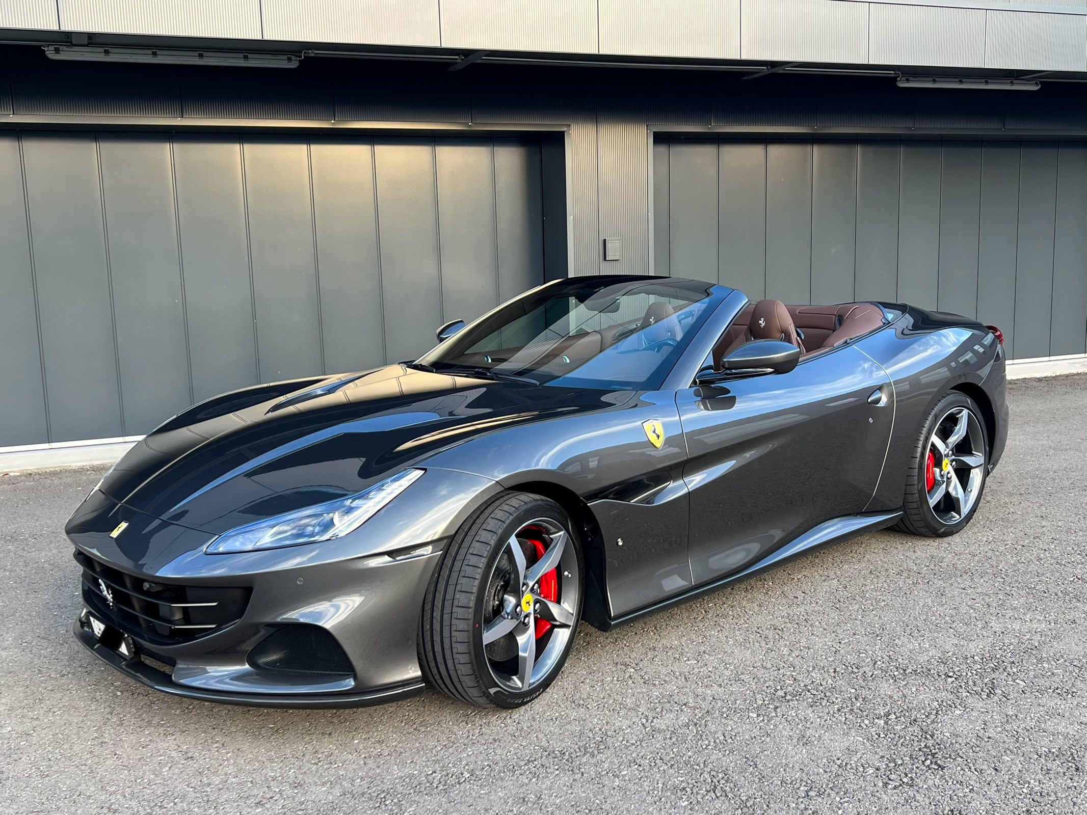 FERRARI Portofino M