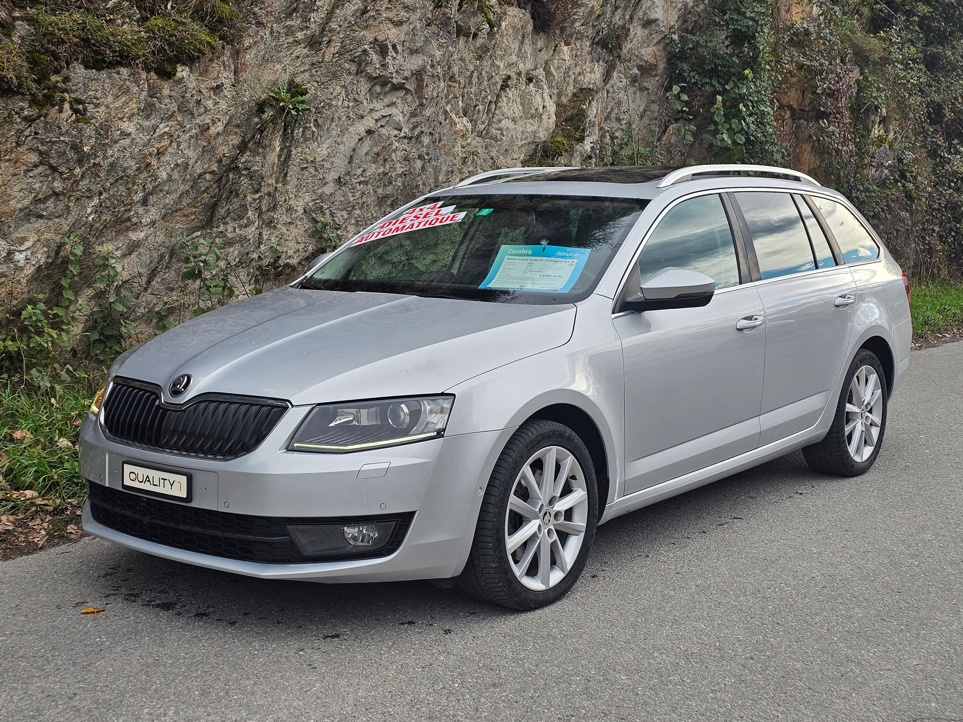 SKODA Octavia Combi 2.0 TDI Elegance 4x4 DSG