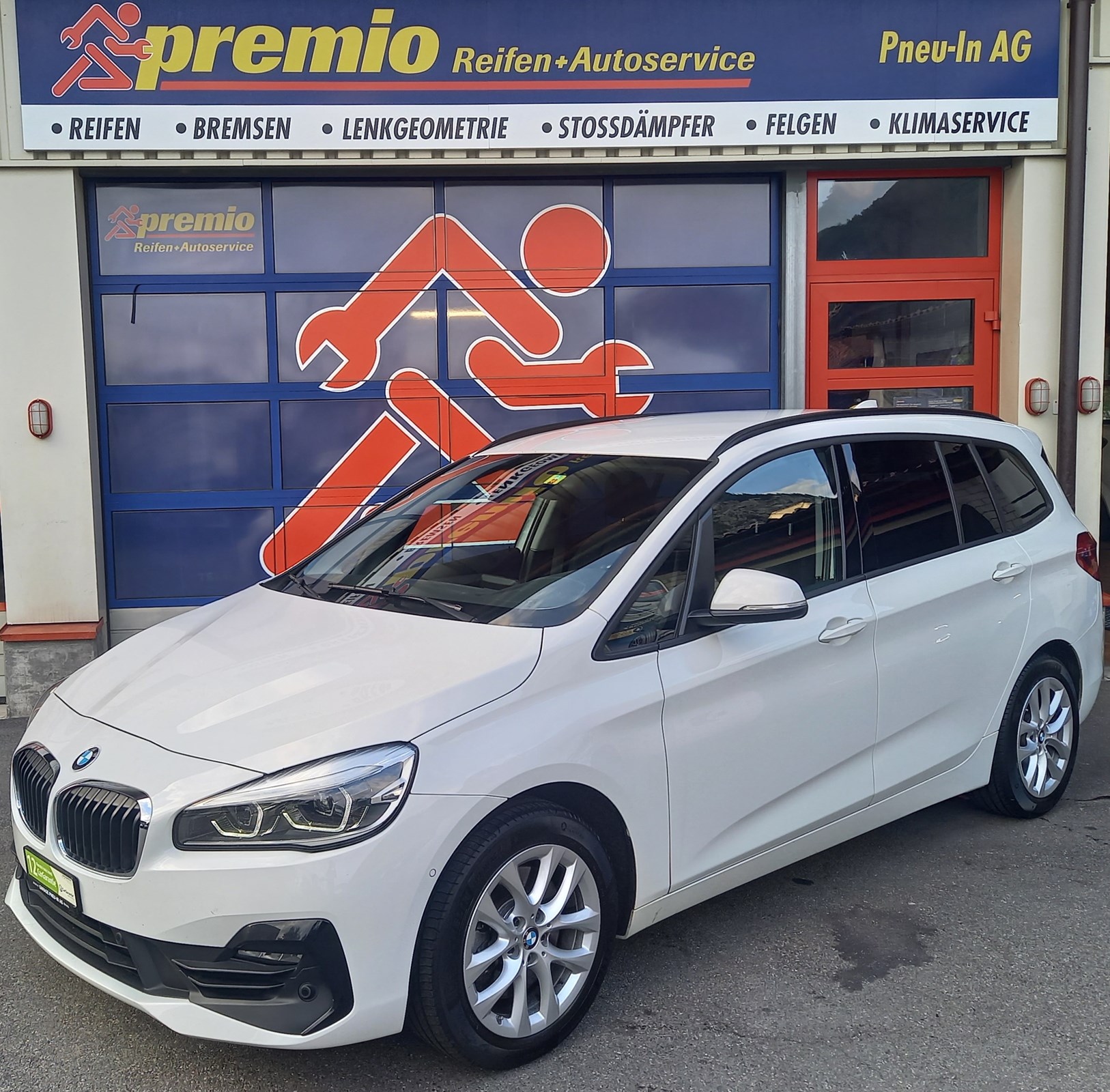 BMW 218d xDrive Gran Tourer Steptronic Sport Line