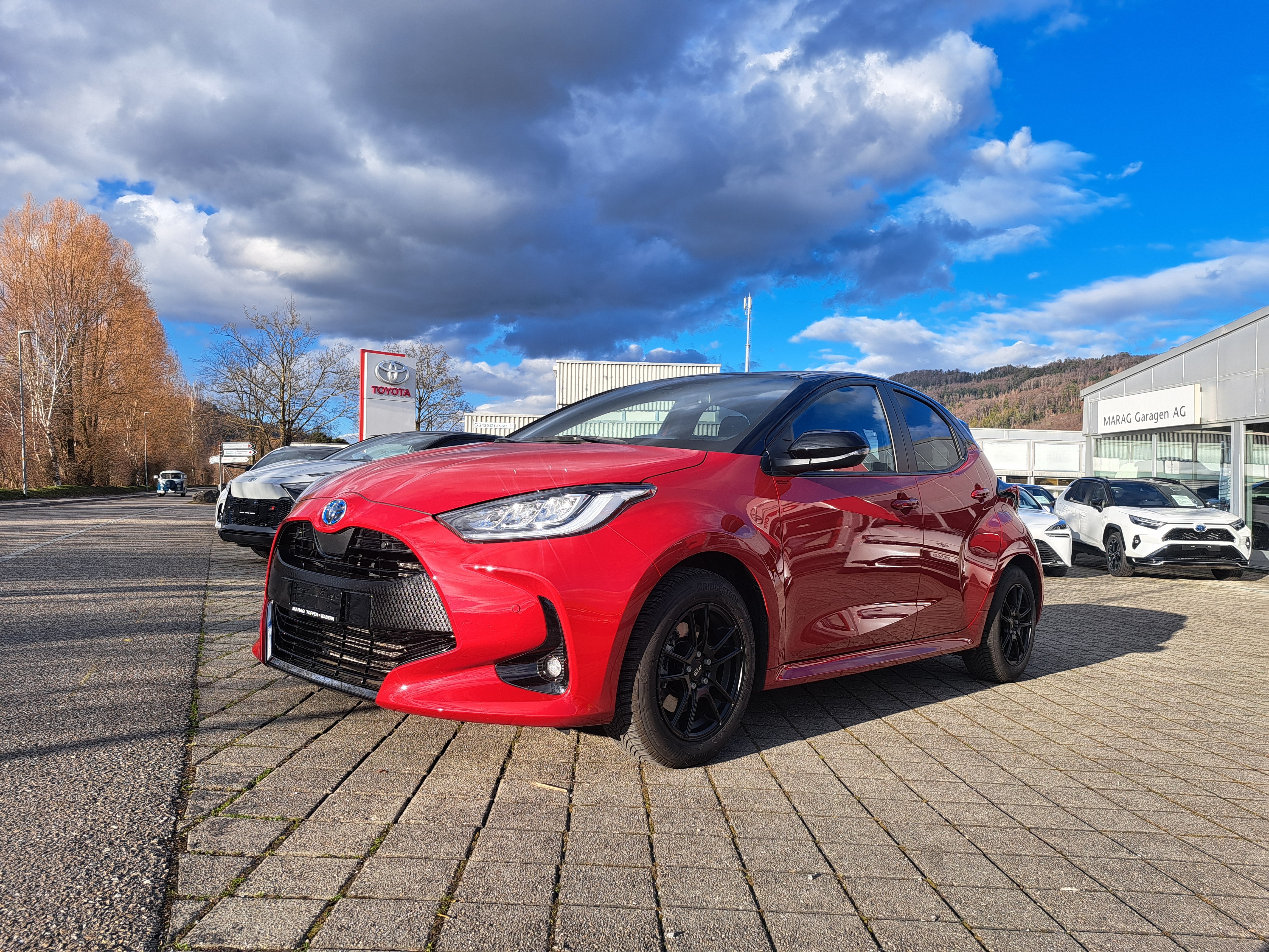 TOYOTA Yaris 1.5 Style e-CVT