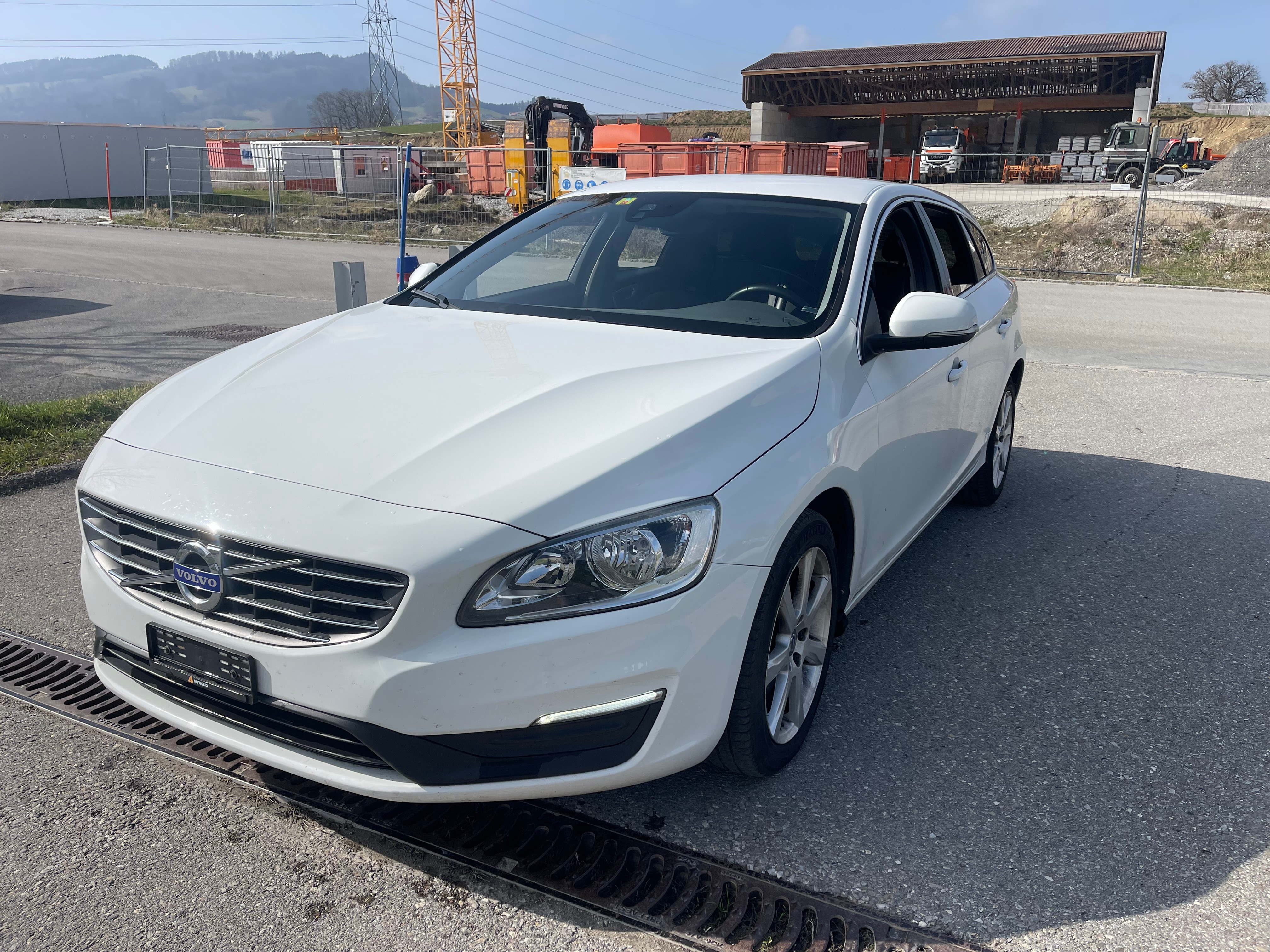 VOLVO V60 D3 Momentum