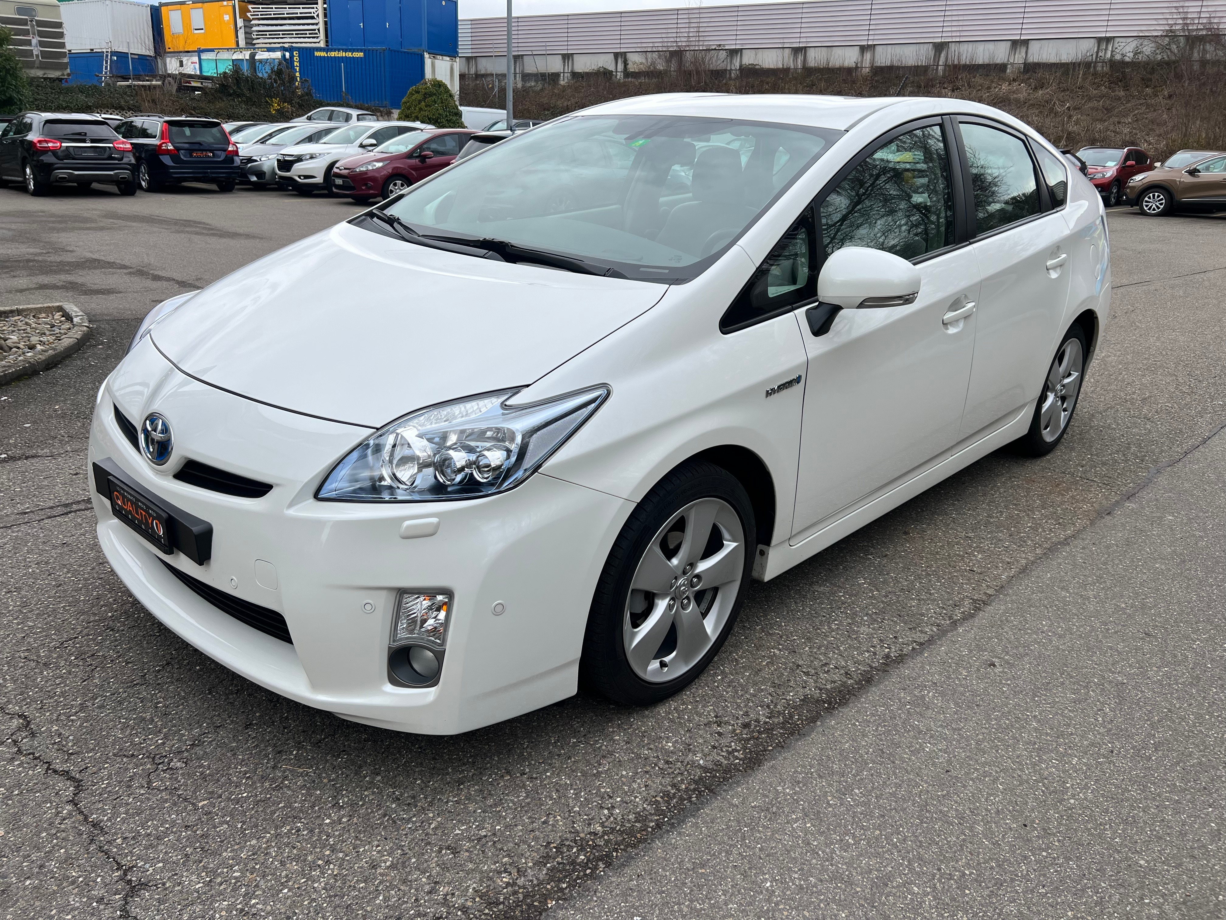 TOYOTA Prius 1.8 16V HSD Sol