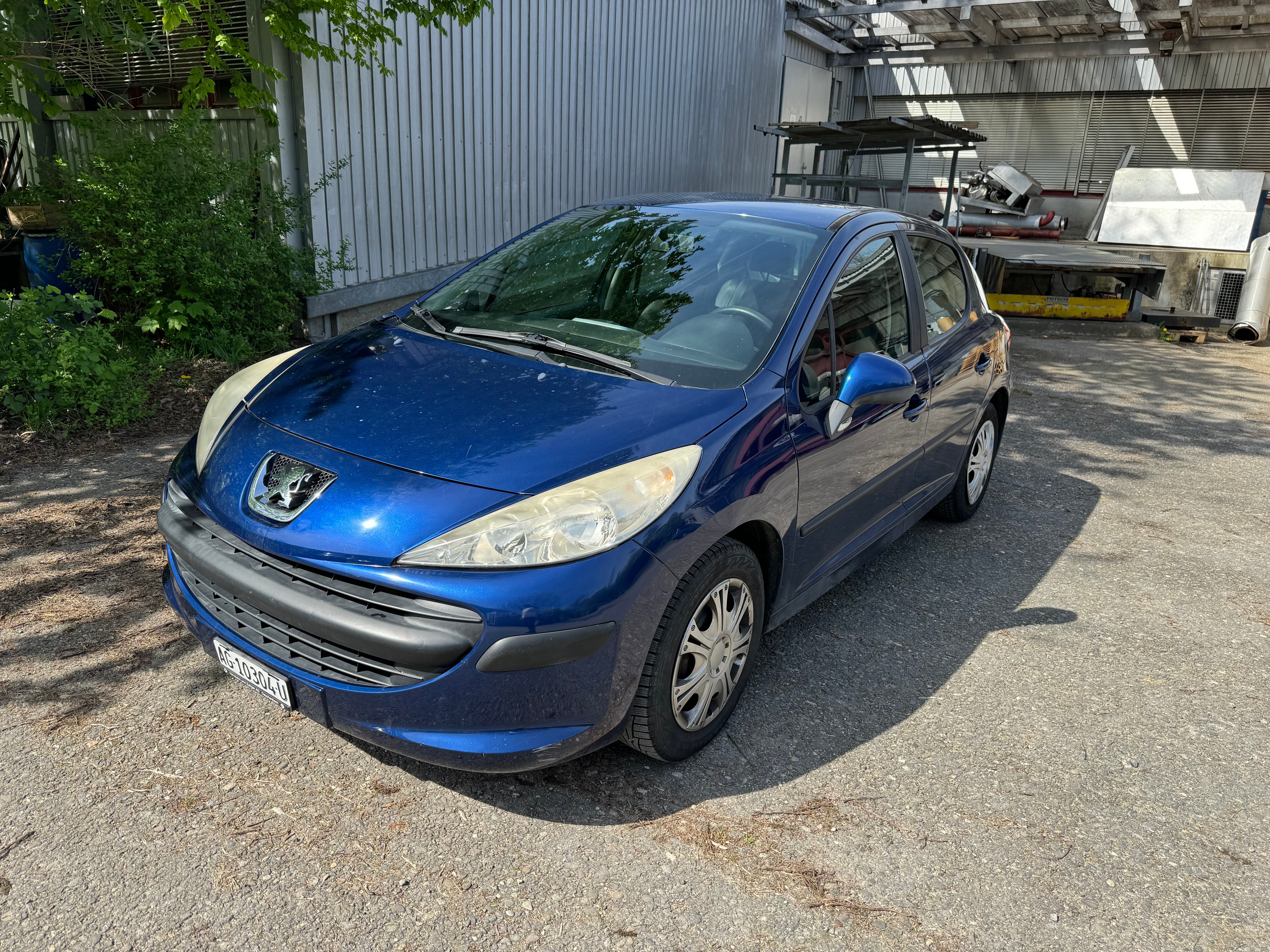 PEUGEOT 207 1.4 16V Trendy