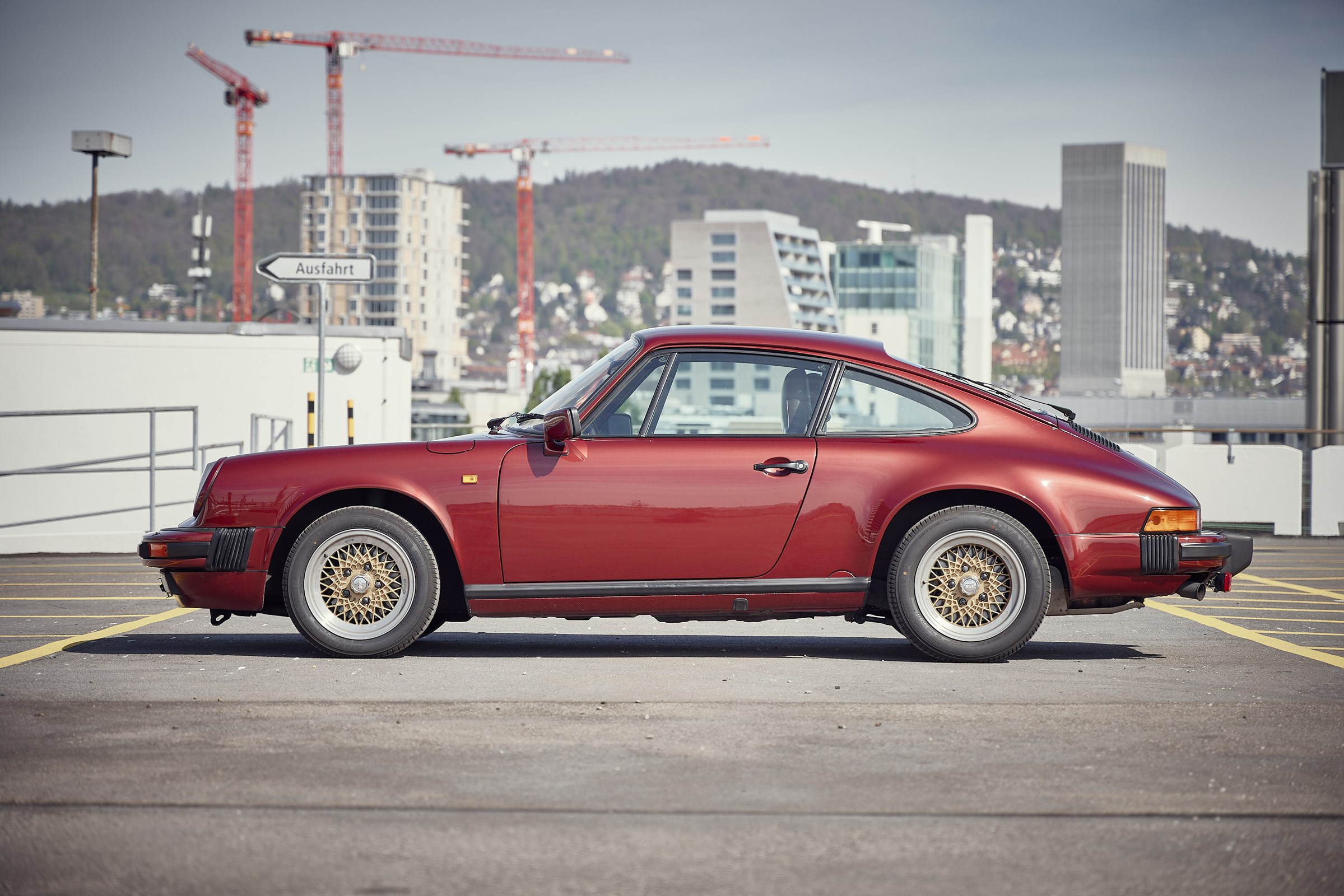 PORSCHE 911 Carrera 3.2