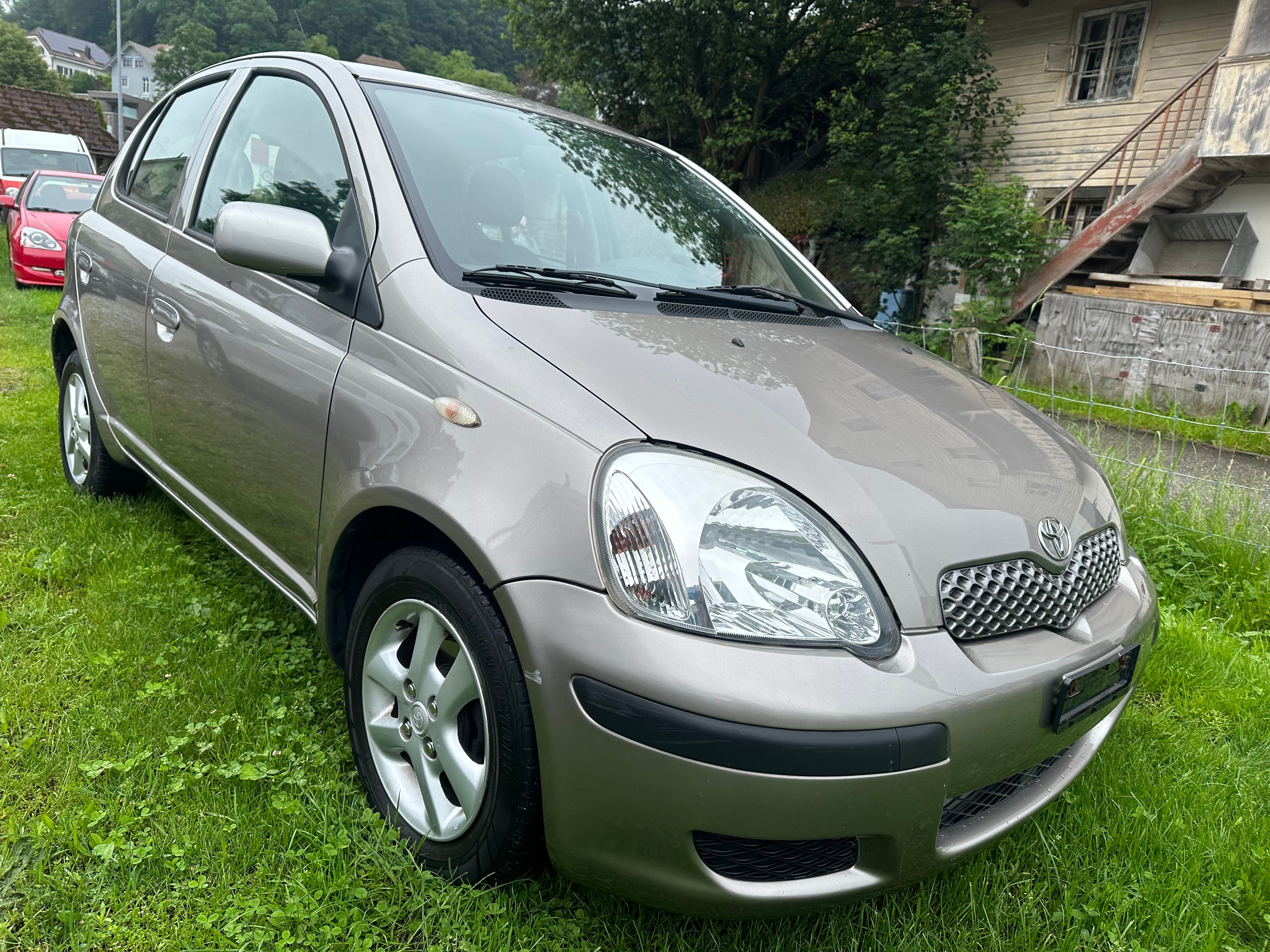 TOYOTA Yaris 1.3 Linea Sol