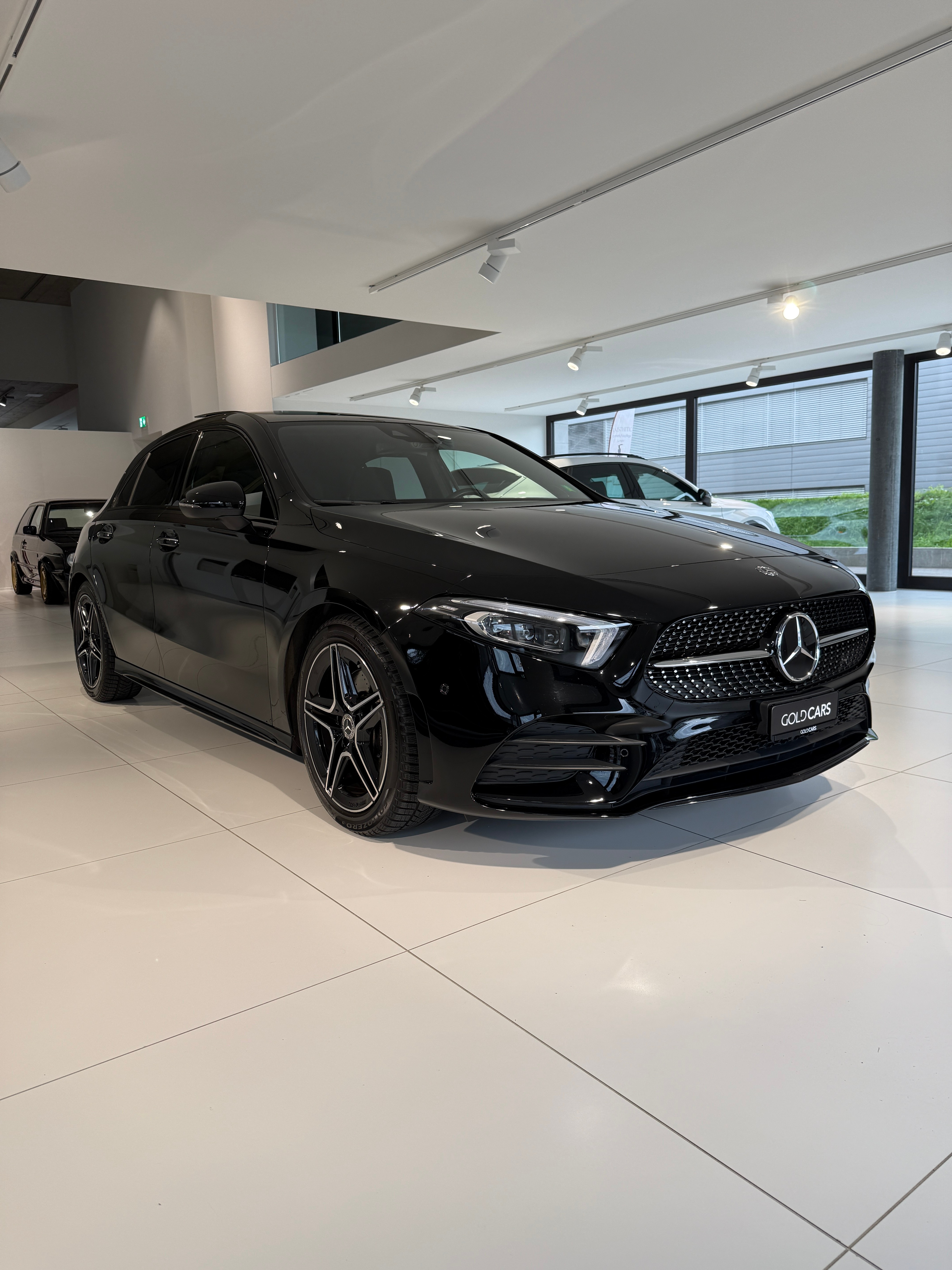 MERCEDES-BENZ A 220 AMG Line 7G-DCT