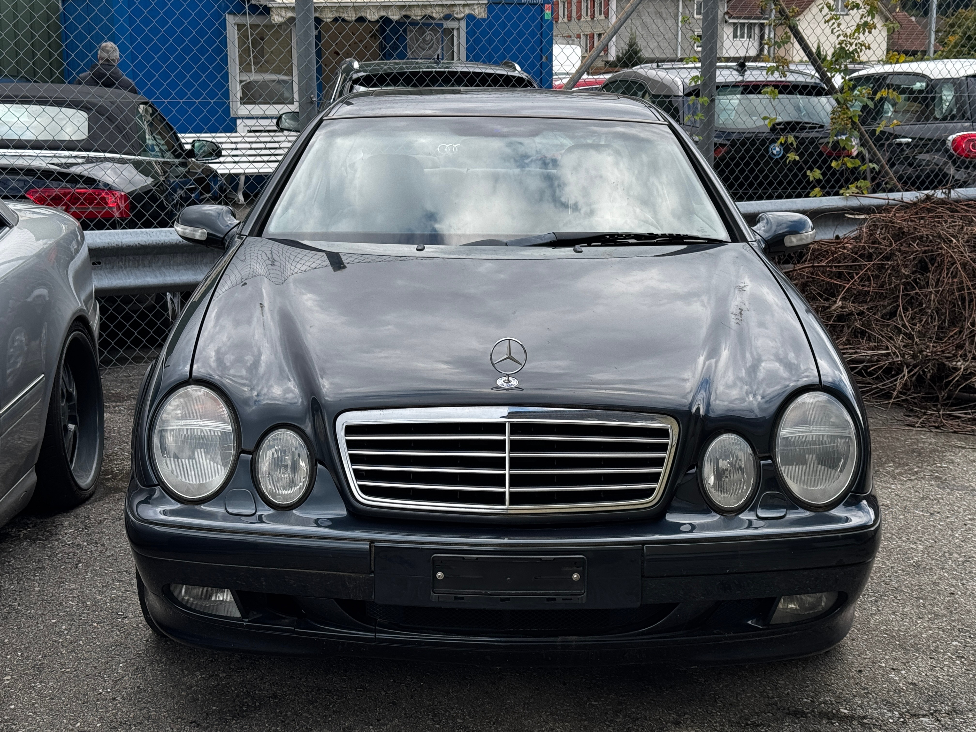 MERCEDES-BENZ CLK 230 K Elégance