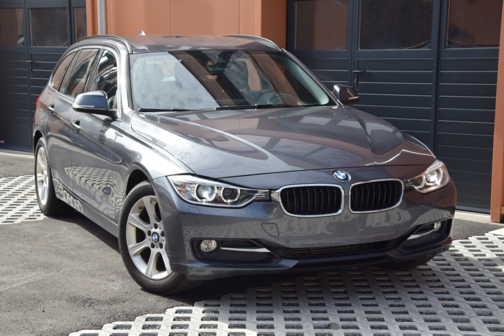 BMW 320d xDrive Touring Steptronic