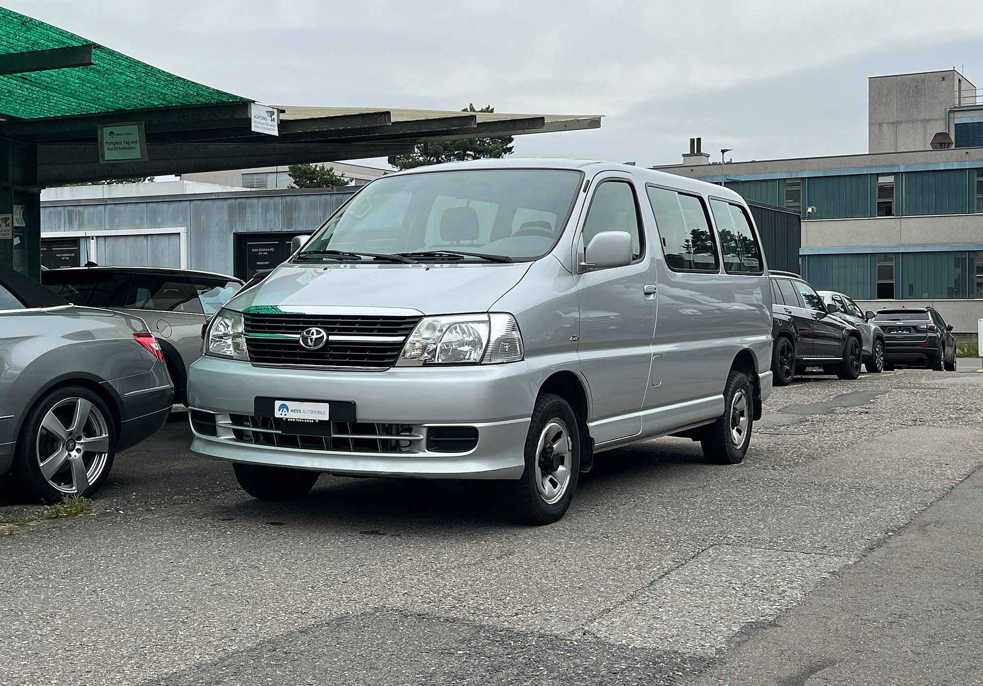 TOYOTA Hiace D-4D Wagon GL 4WD S