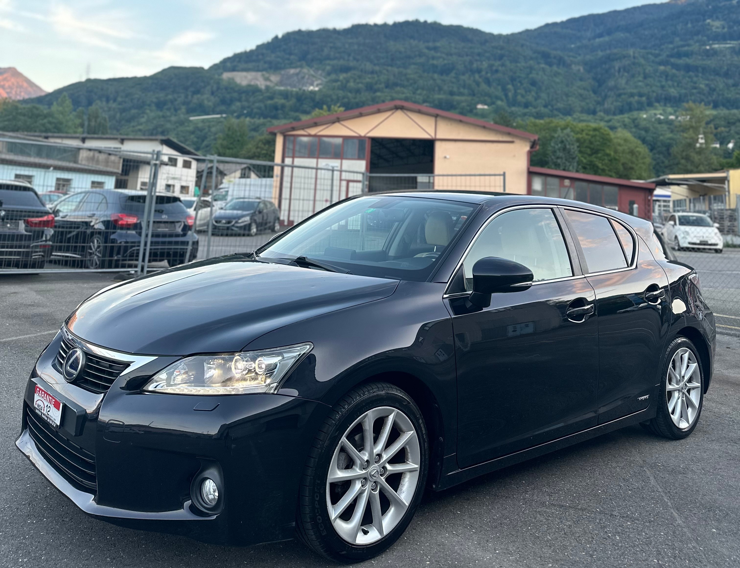 LEXUS CT 200h 1.8 comfort CVT