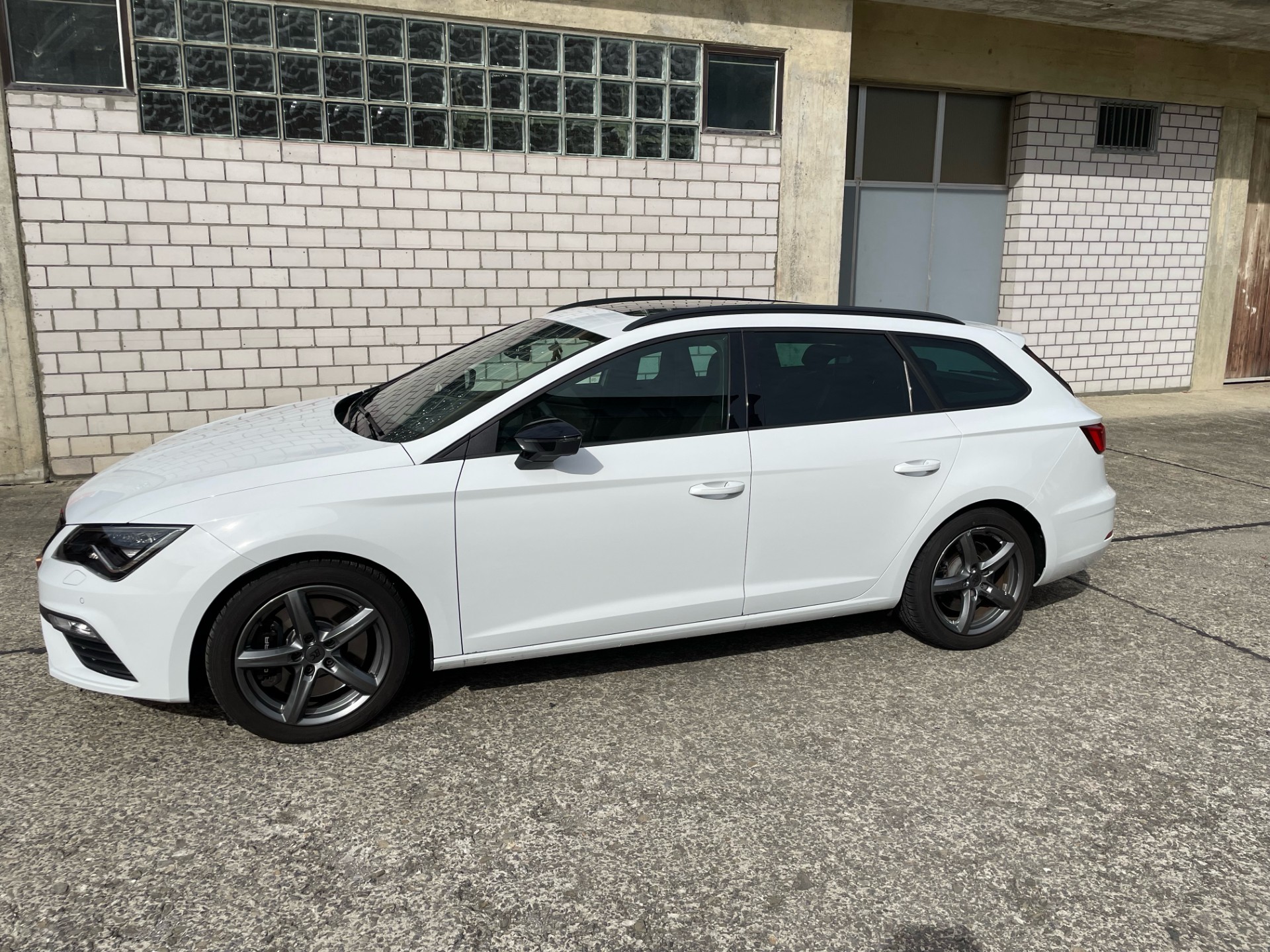 SEAT Leon ST 2.0 TSI Cupra 300 4 Drive DSG