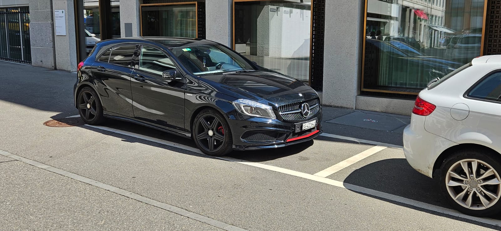 MERCEDES-BENZ A 250 AMG Line 4Matic 7G-DCT