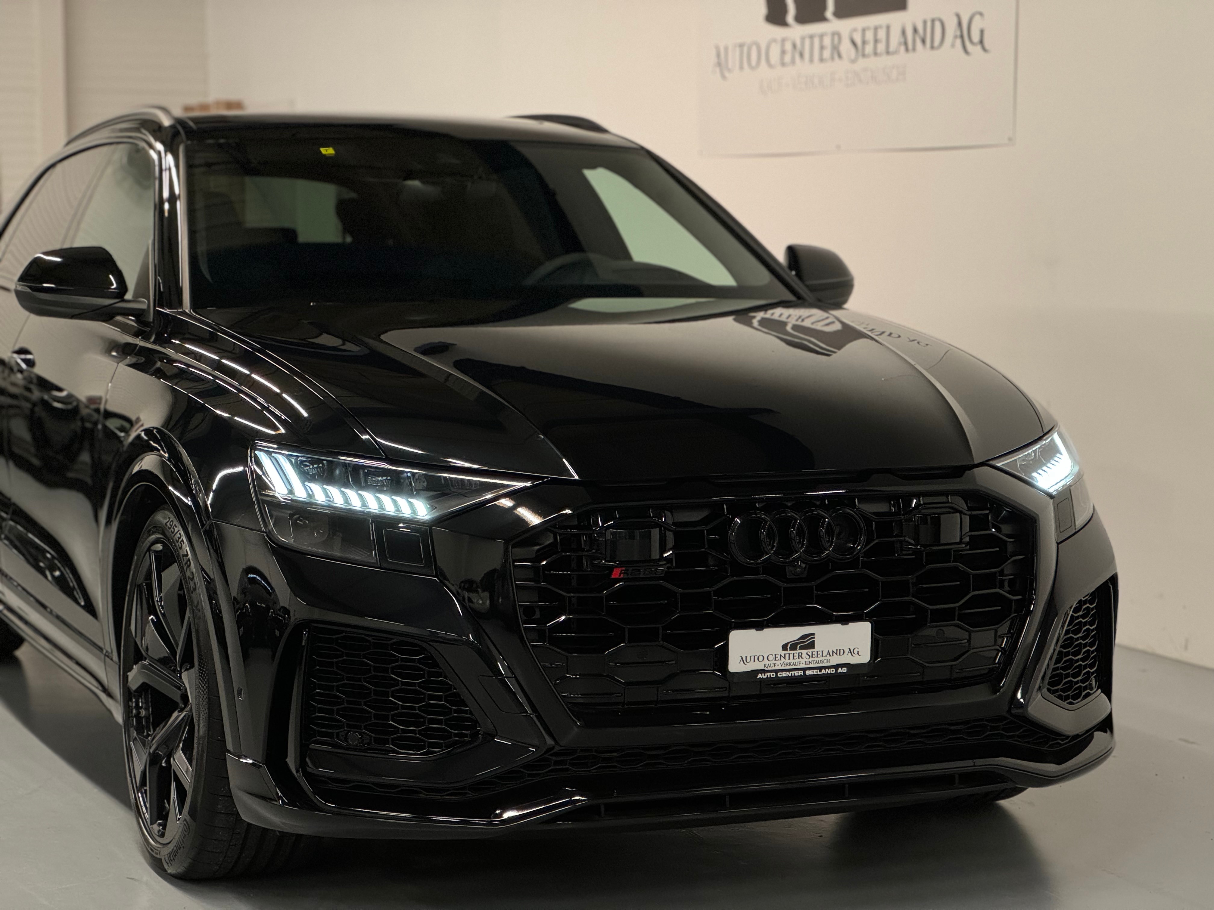 AUDI RSQ8 quattro tiptronic