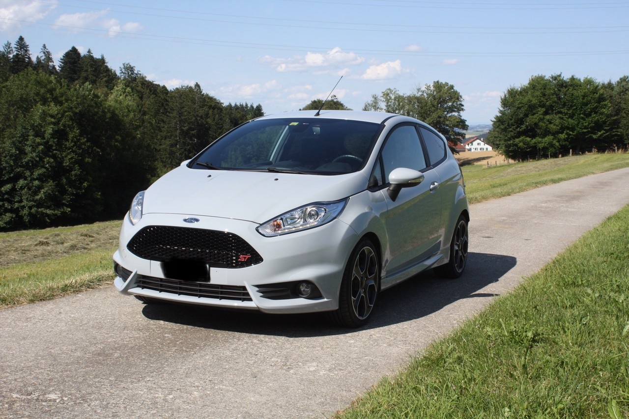 FORD Fiesta 1.6 SCTi ST 200