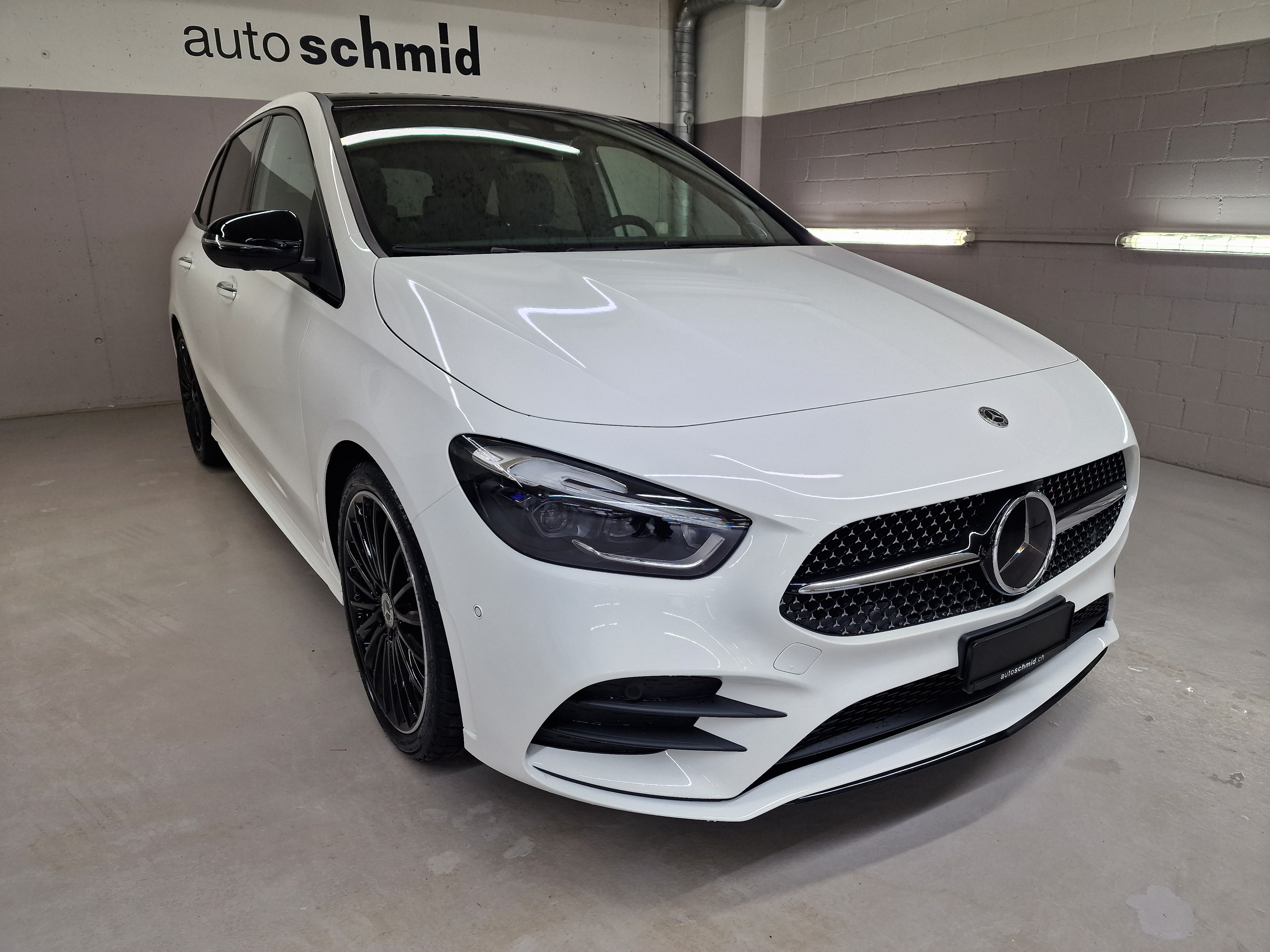 MERCEDES-BENZ B 220 4MATIC