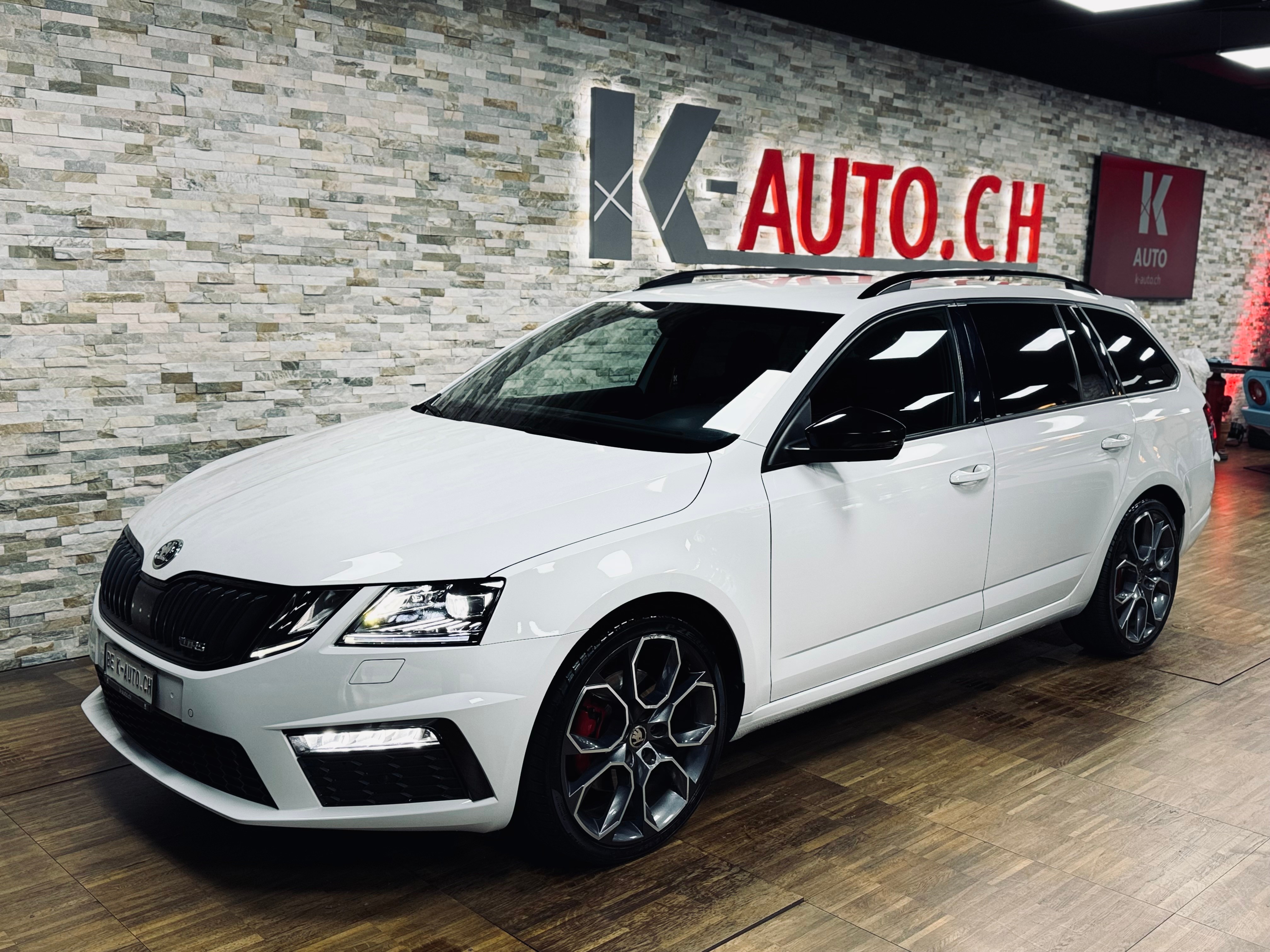 SKODA Octavia Combi 2.0 TDI RS Prag 4x4 DSG