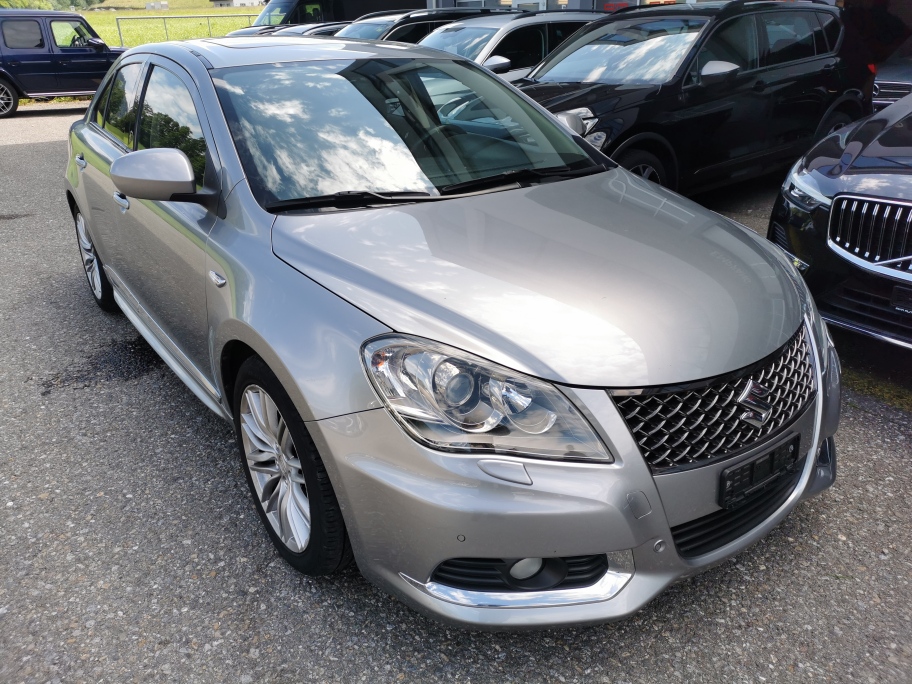 SUZUKI Kizashi 2.4 Sergio Cellano 4WD CVT