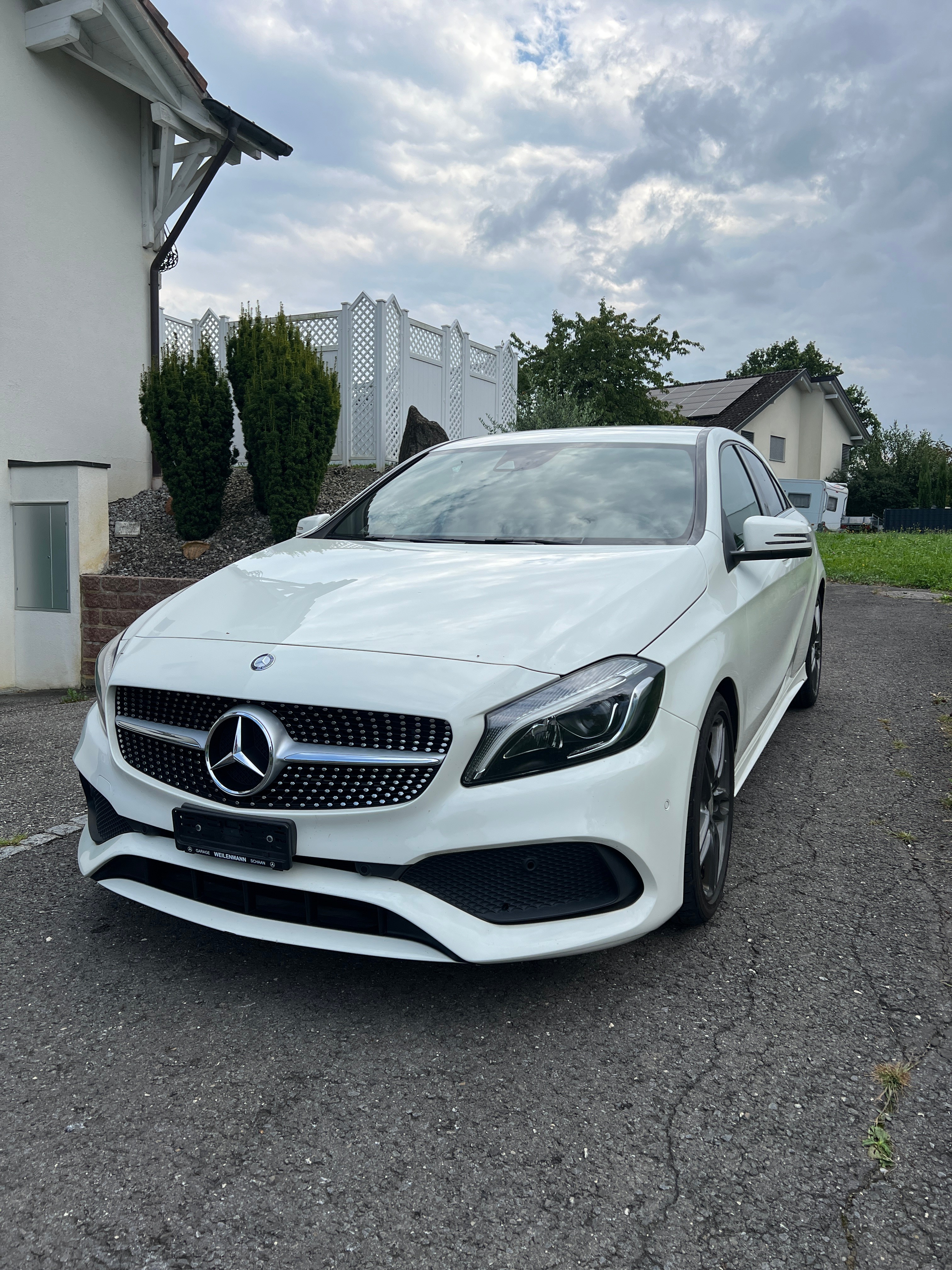 MERCEDES-BENZ A 200 AMG Line 7G-DCT