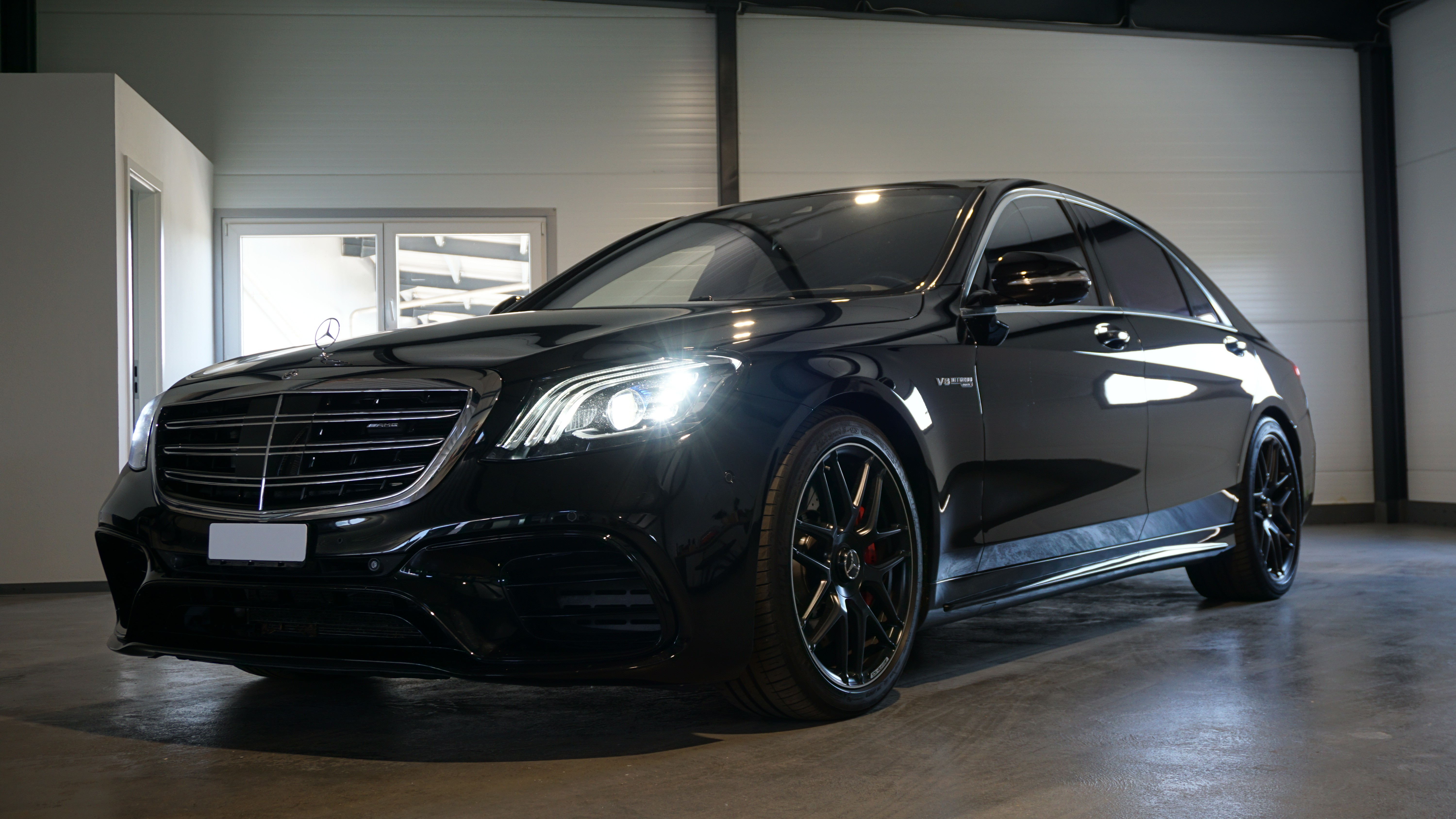 MERCEDES-BENZ S 63 AMG