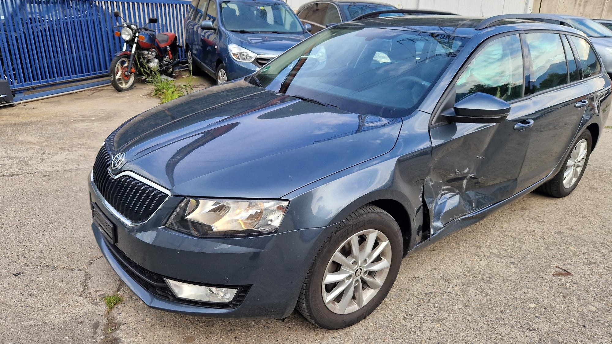 SKODA Octavia Combi 1.4 TSI Ambition DSG