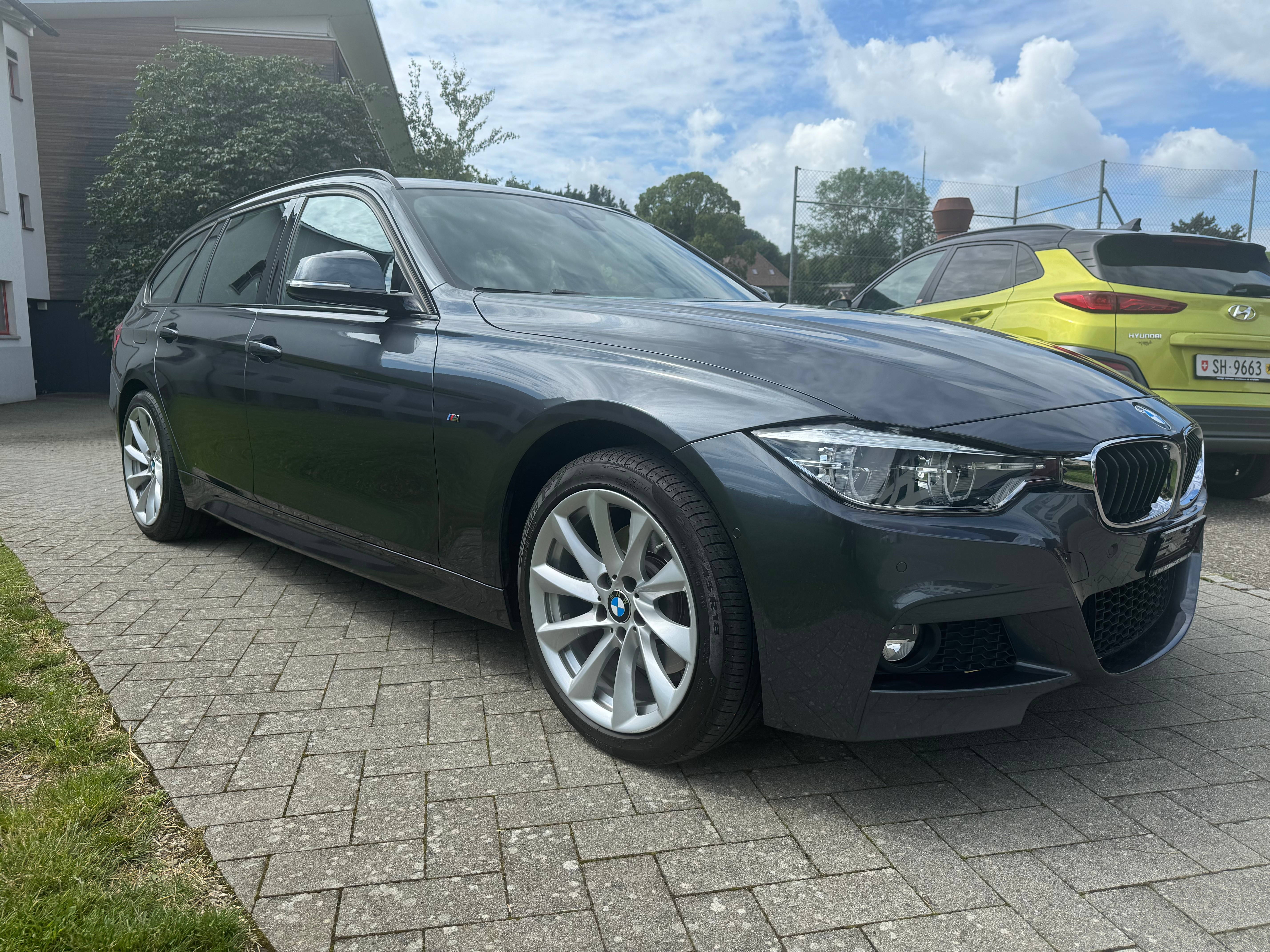 BMW 330i xDrive Touring M Sport Steptronic