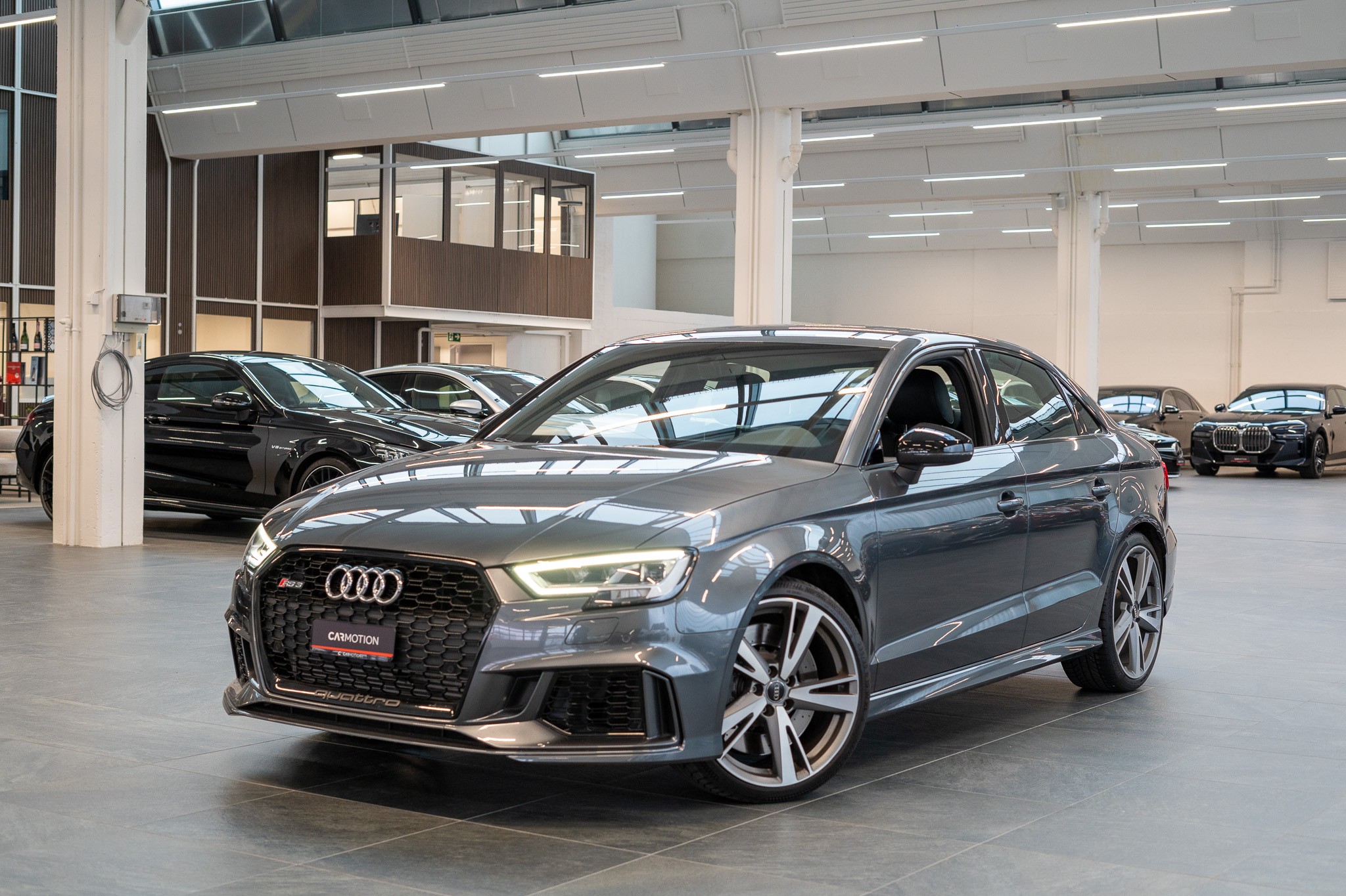 AUDI RS3 Limousine 2.5 T FSI quattro S-Tronic