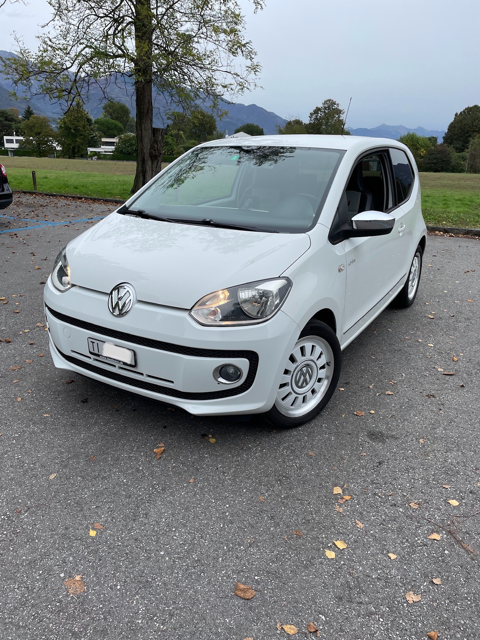 VW Up 1.0 white up ASG