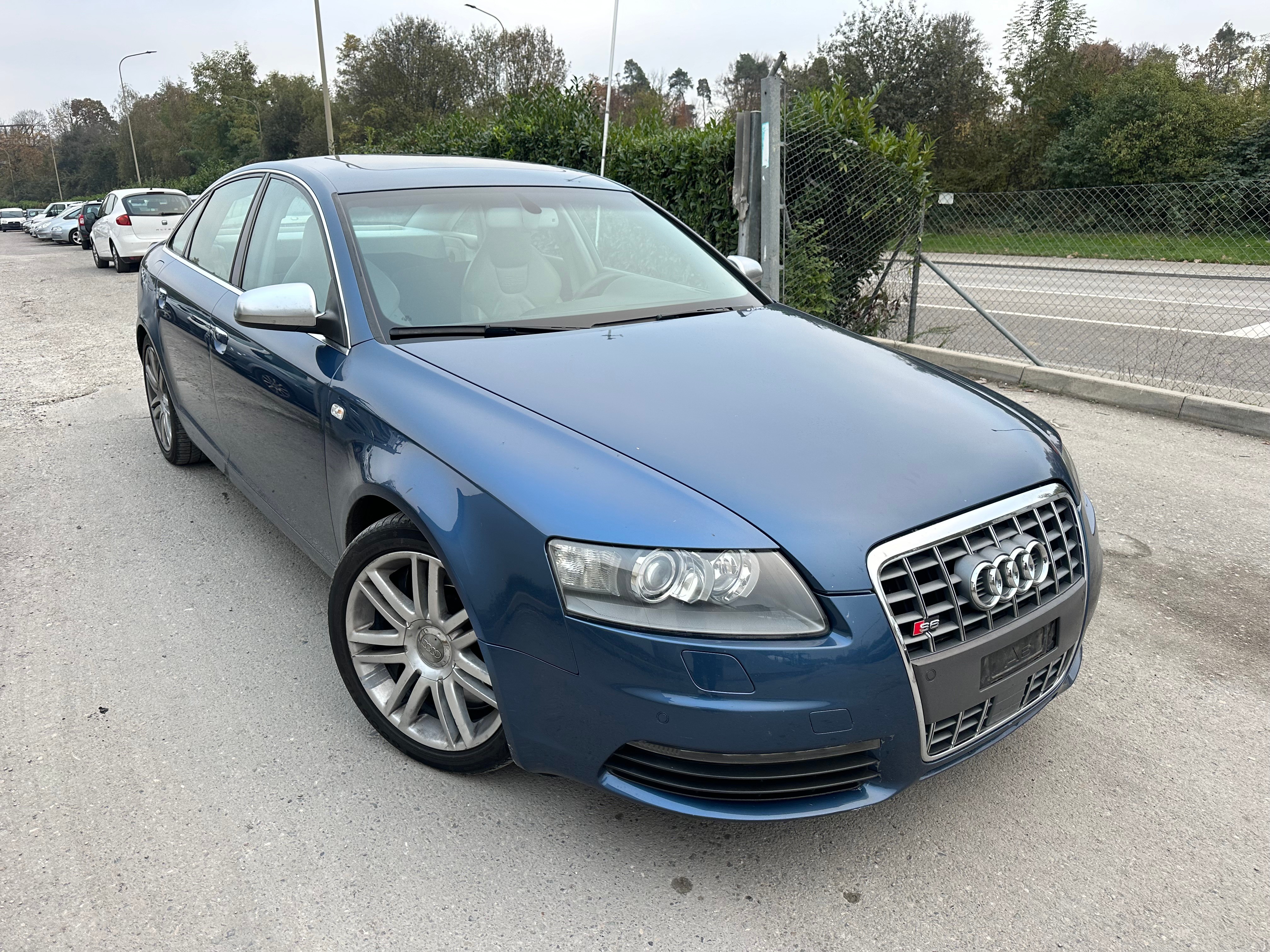 AUDI S6 5.2 V10 quattro tiptronic