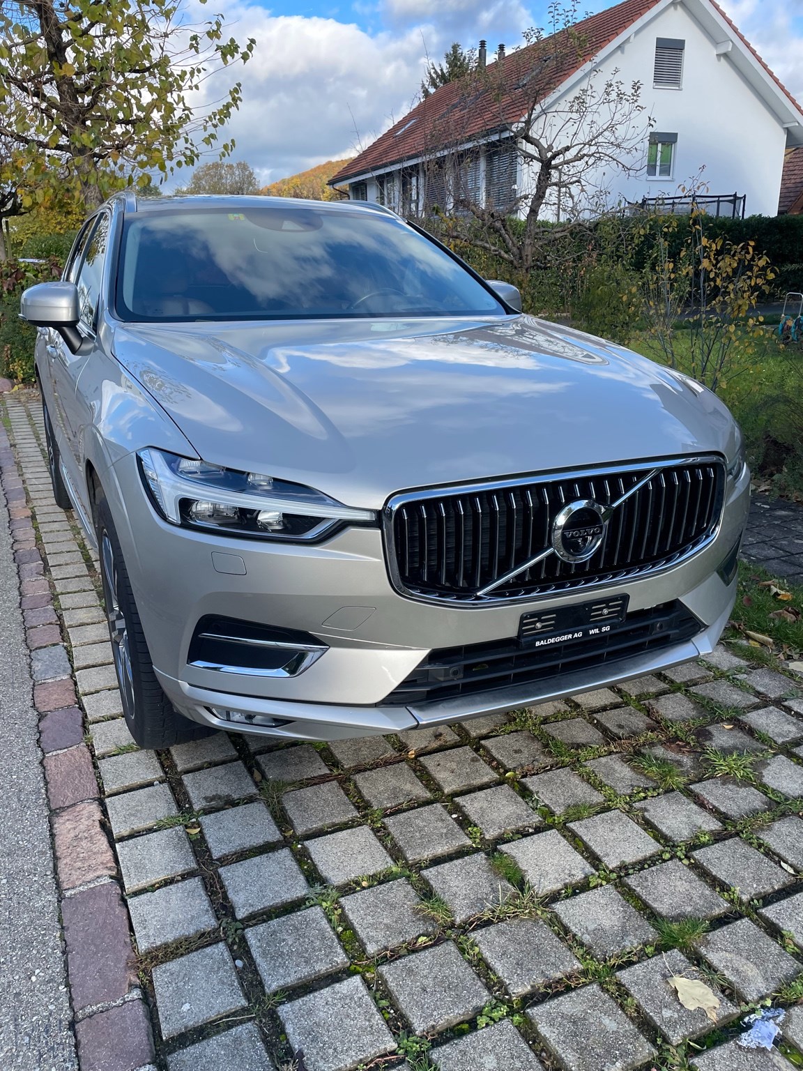 VOLVO XC60 D4 AWD Momentum Geartronic