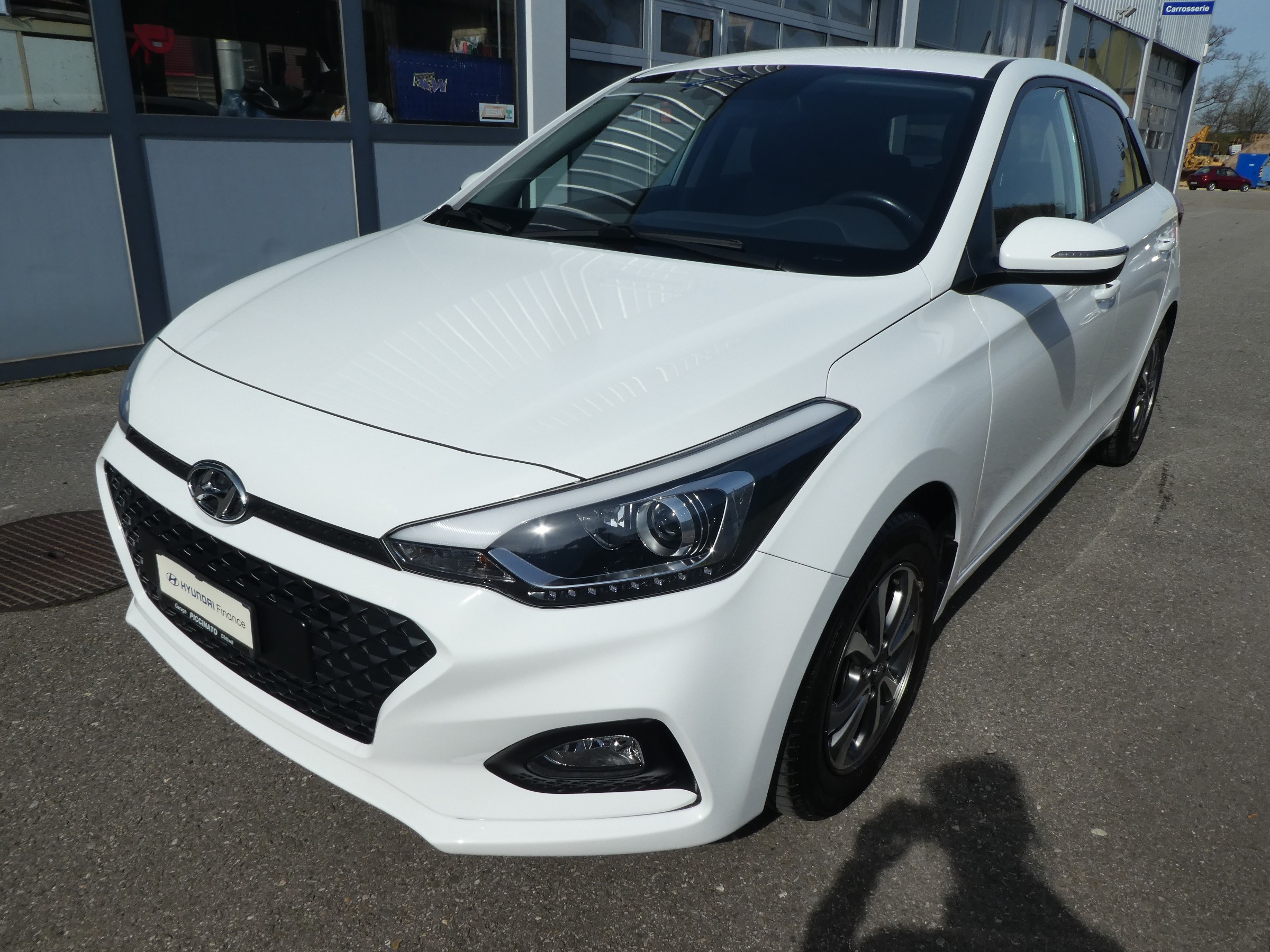 HYUNDAI i20 1.0 T-GDi Amplia DCT