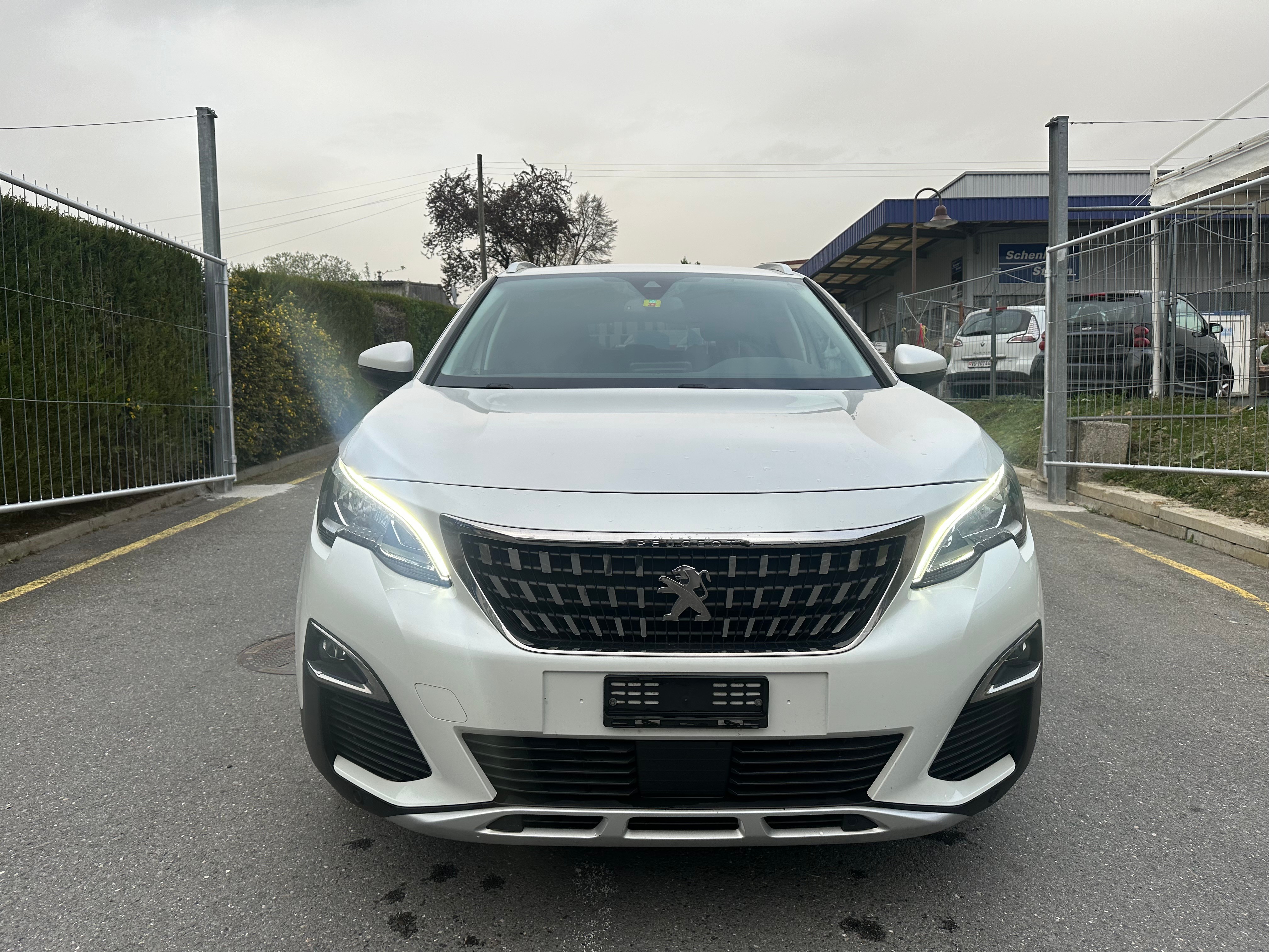 PEUGEOT 3008 1.2 PureTech Allure EAT