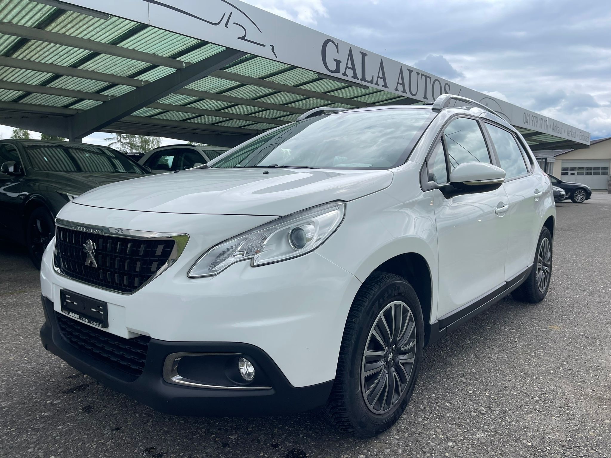 PEUGEOT 2008 1.2 VTI Active