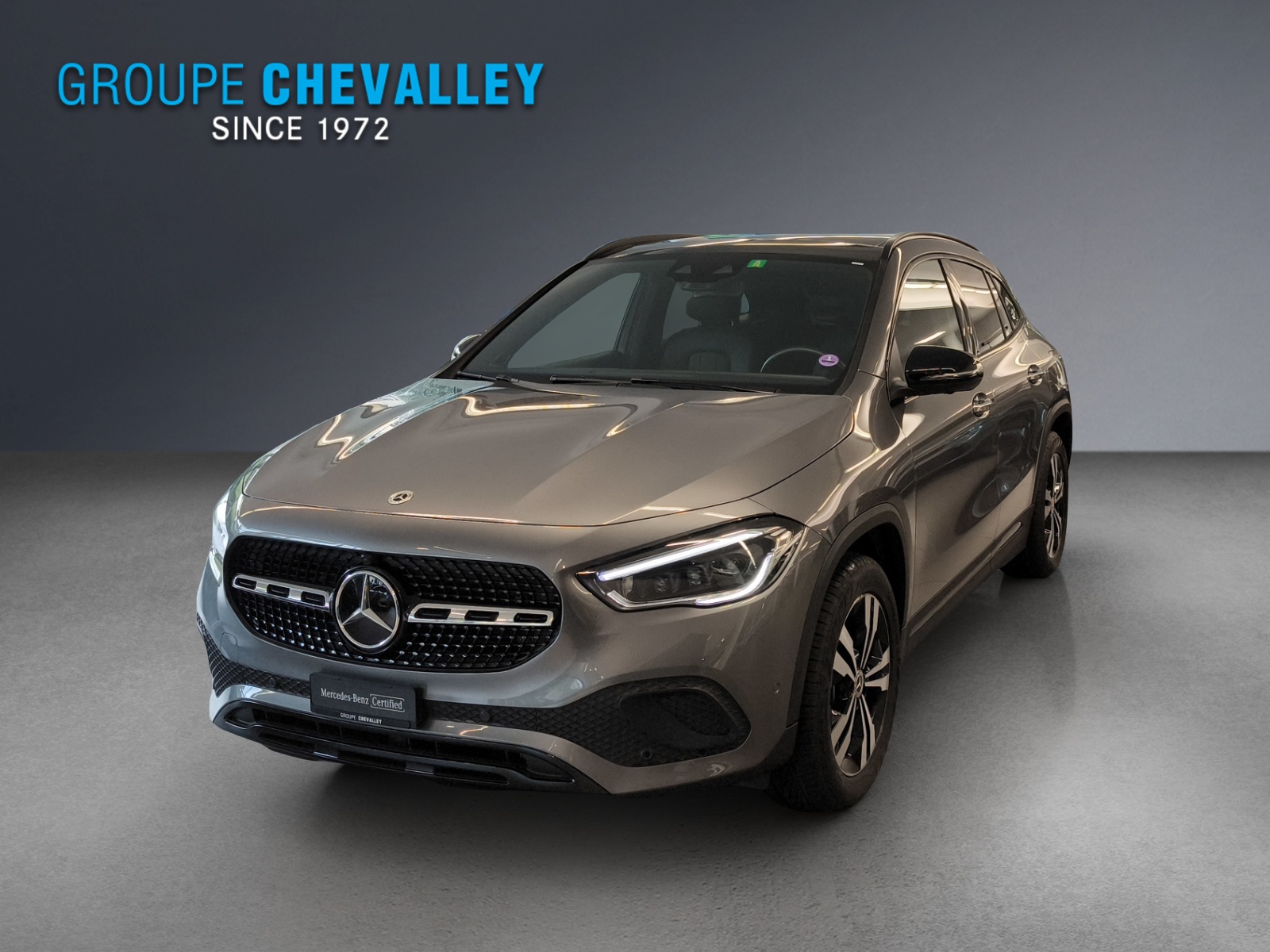 MERCEDES-BENZ GLA 200 Progressive