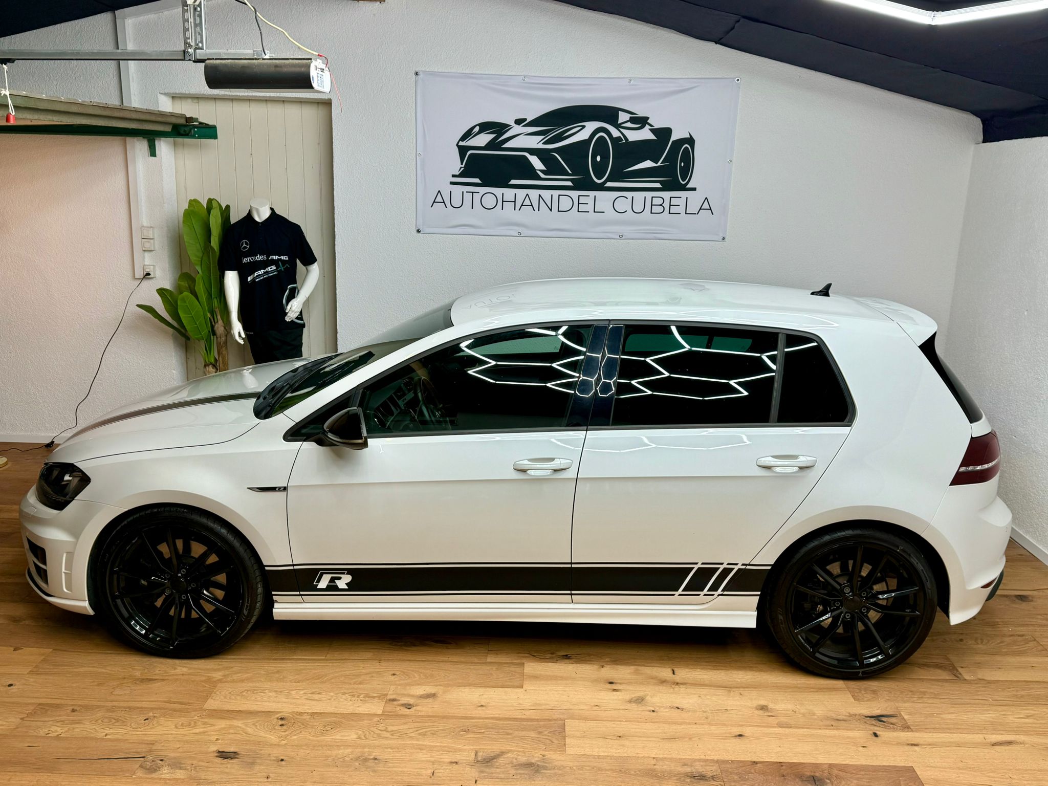 VW Golf 2.0 TSI R 4 Motion DSG