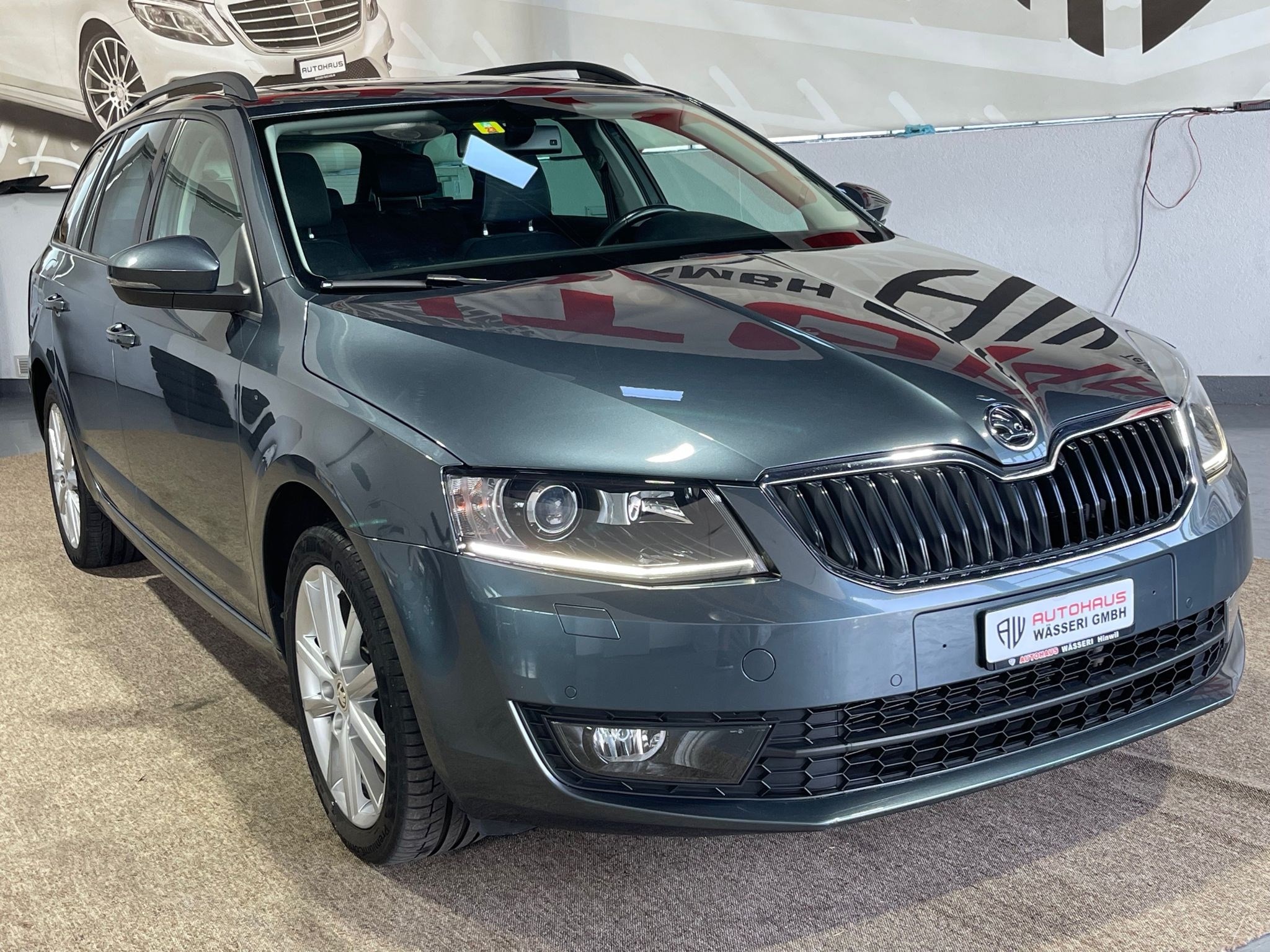 SKODA Octavia Combi 2.0 TDI Swiss Joy 4x4 DSG