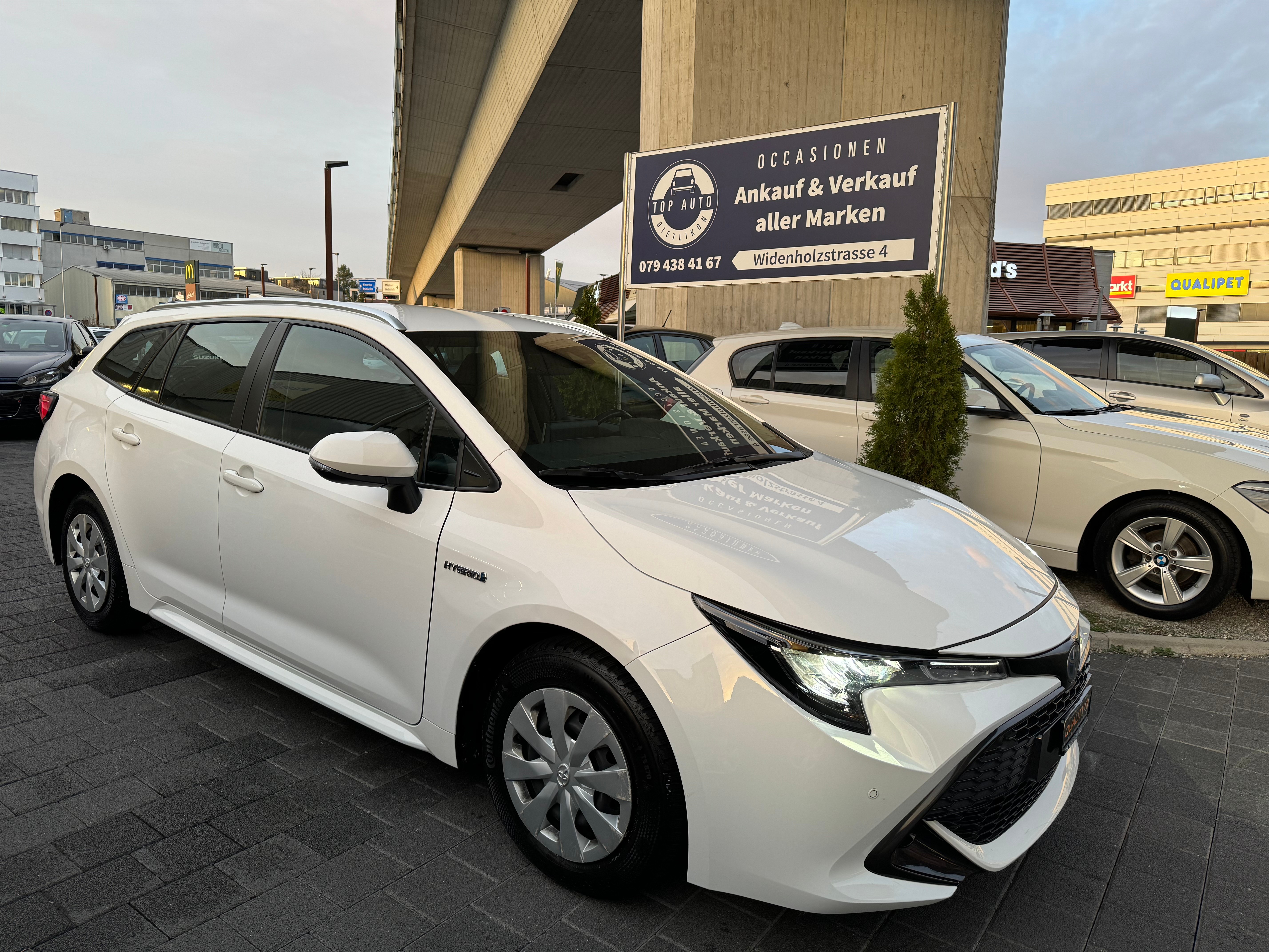 TOYOTA Corolla Touring Sports 1.8 HSD Comfort e-CVT