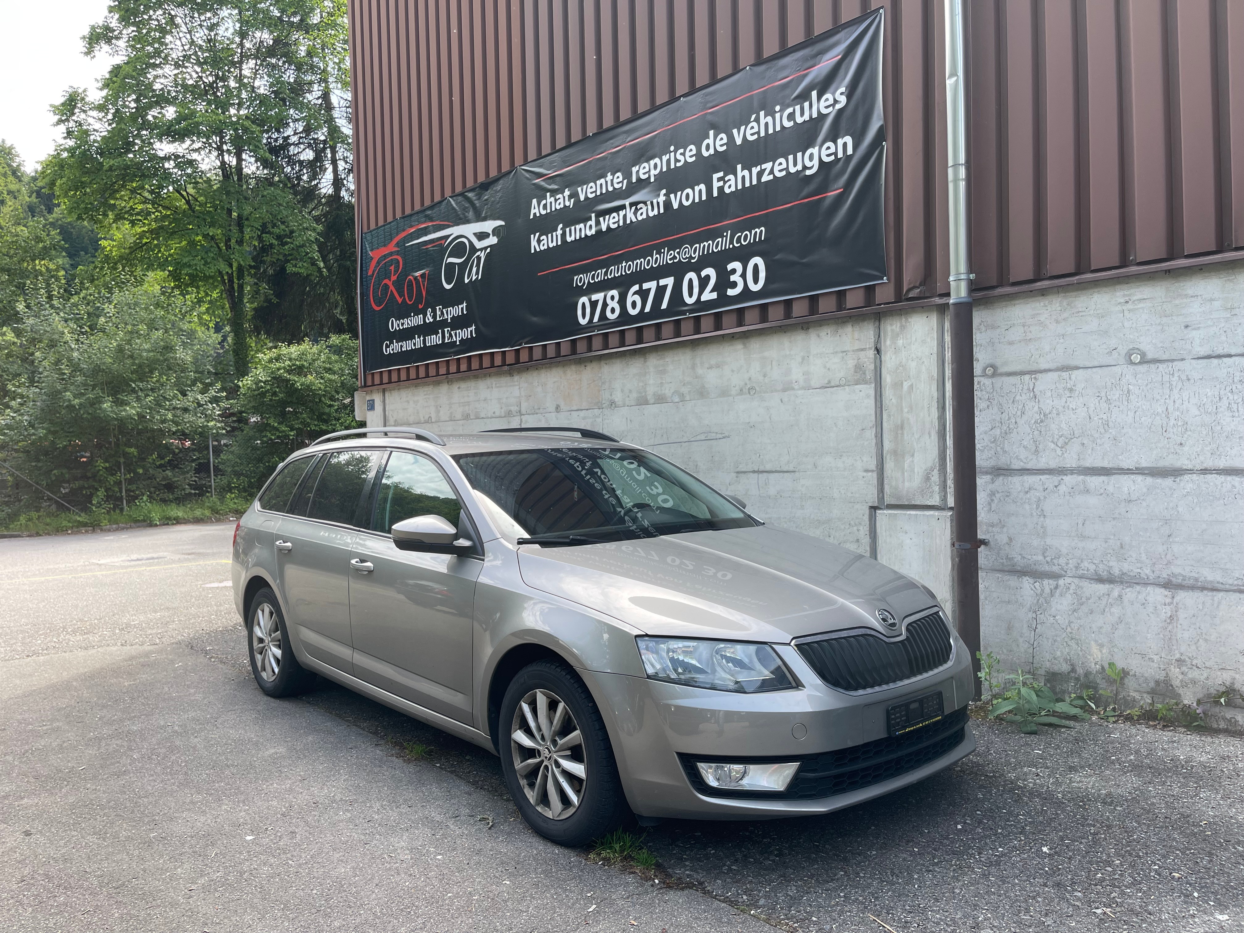 SKODA Octavia Combi 1.4 TSI Elegance DSG